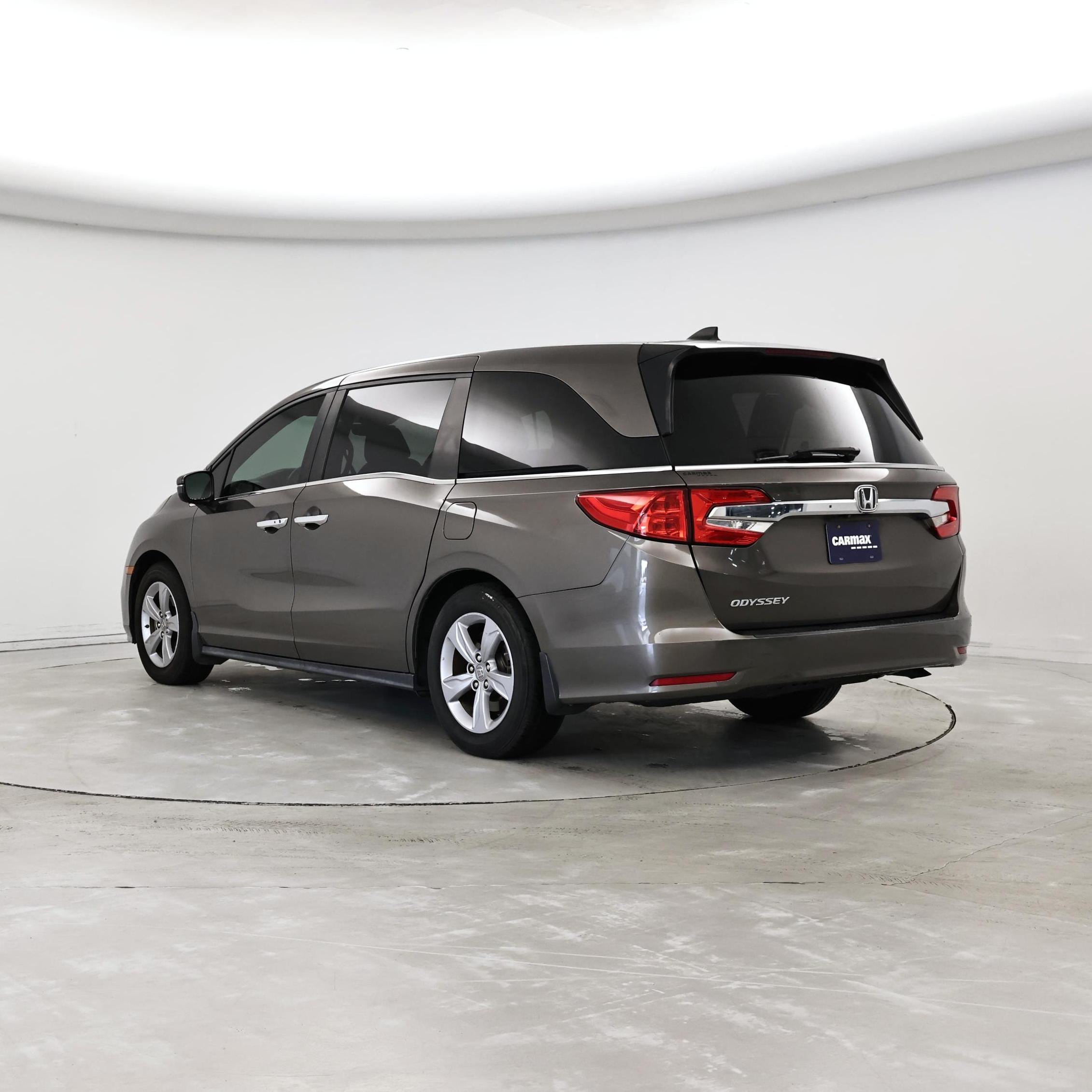 Thumbnail: 2019 Honda Odyssey - 2