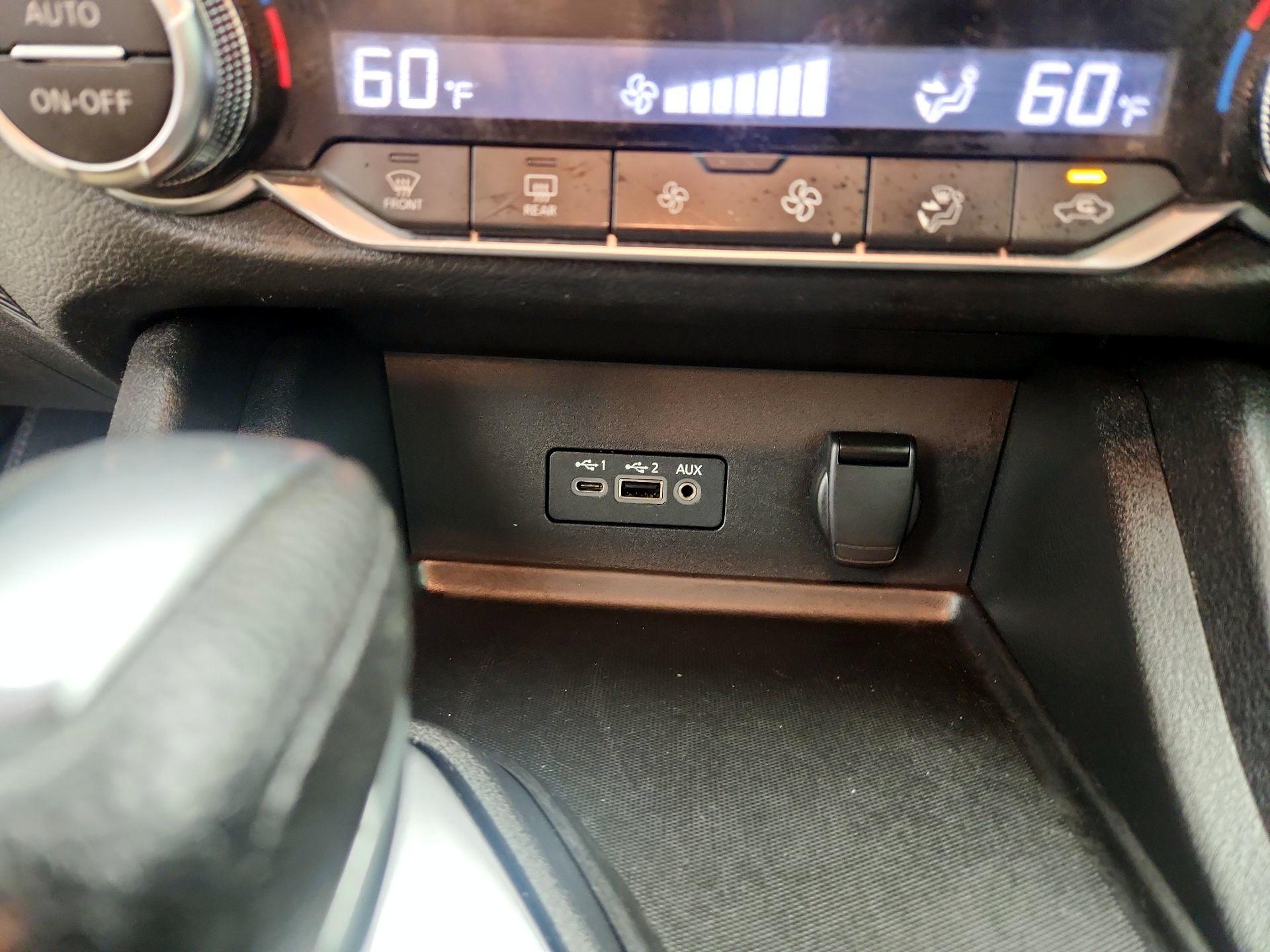 Thumbnail: 2021 Nissan Sentra - 18