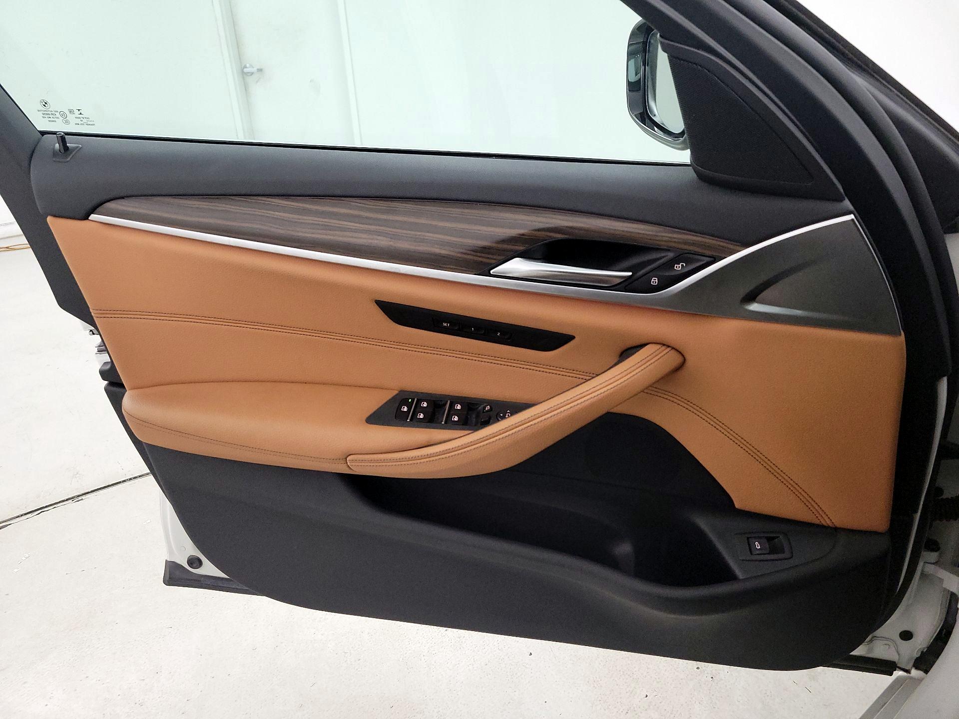 Thumbnail: 2019 BMW 5 Series - 12