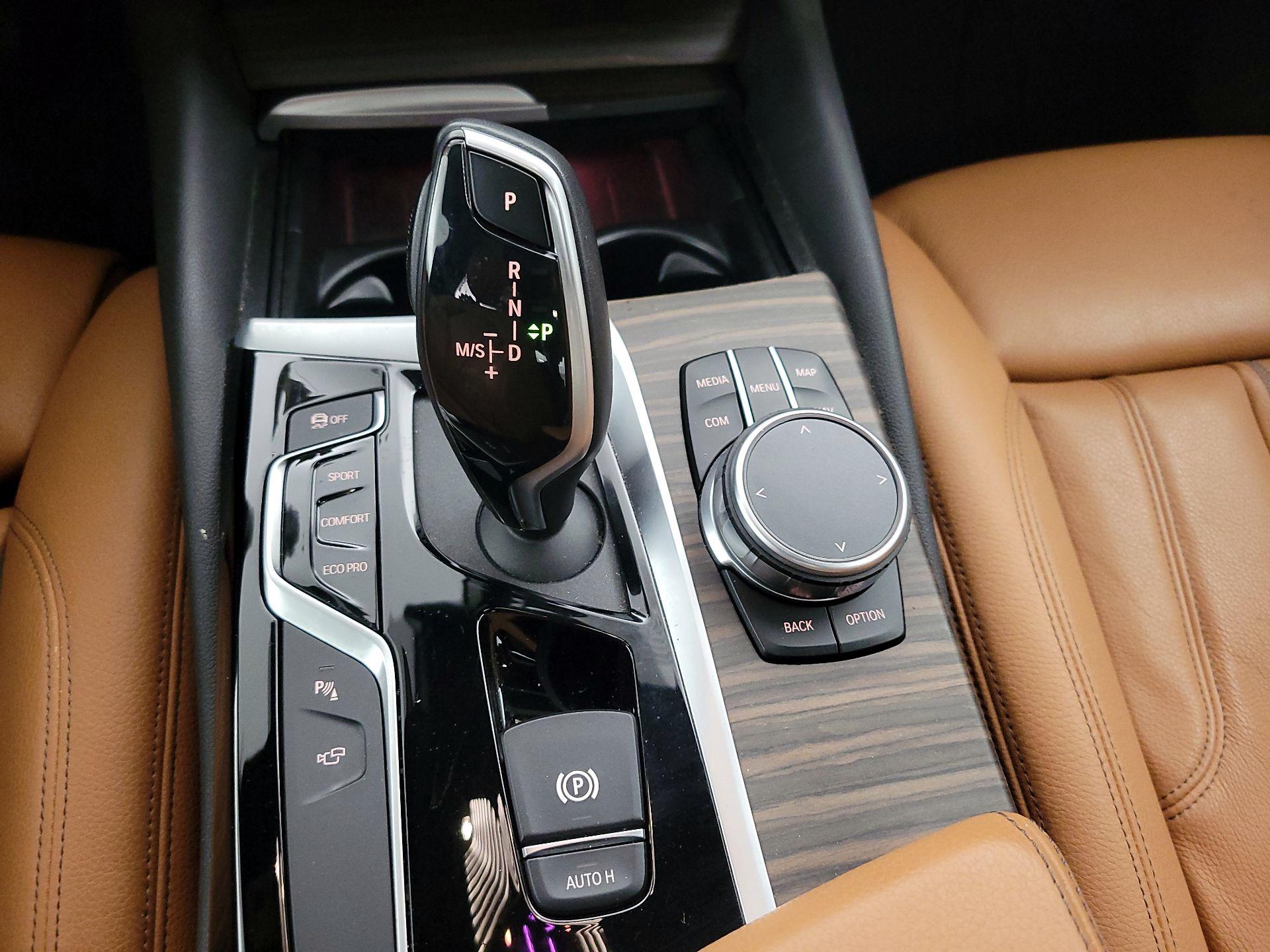 Thumbnail: 2019 BMW 5 Series - 18