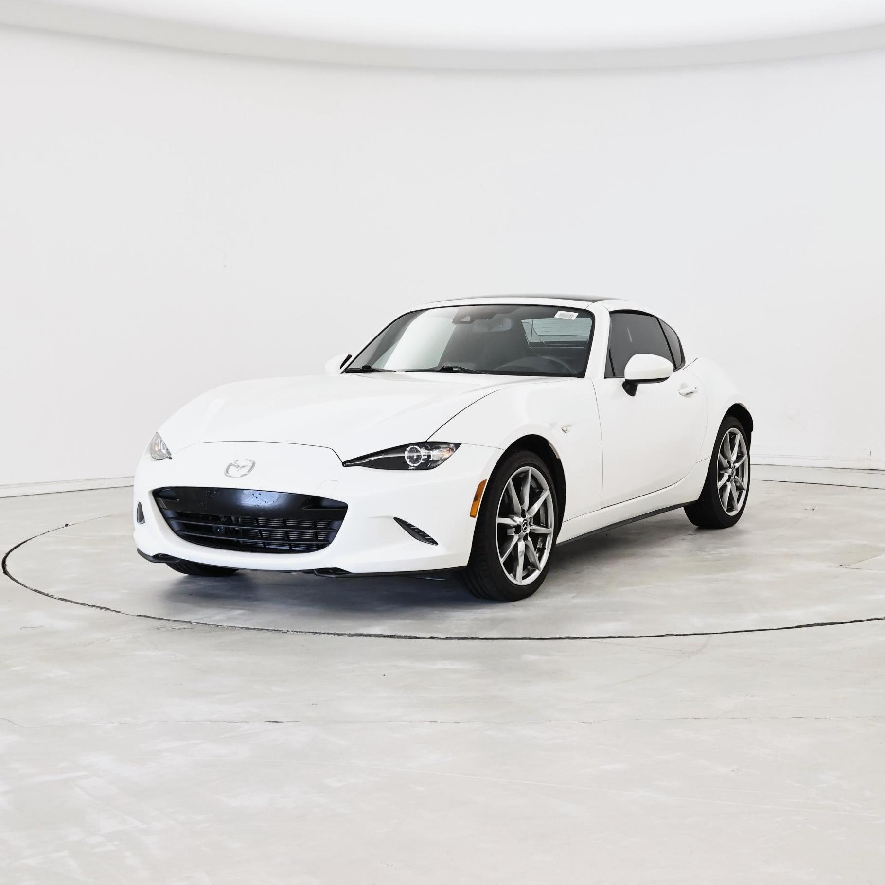 Thumbnail: 2022 Mazda MX-5 Miata - 4