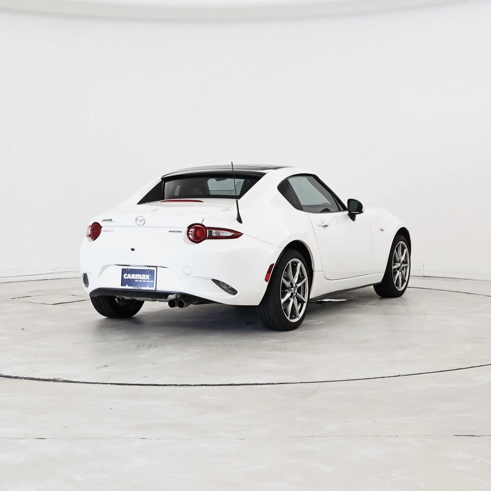 Thumbnail: 2022 Mazda MX-5 Miata - 8