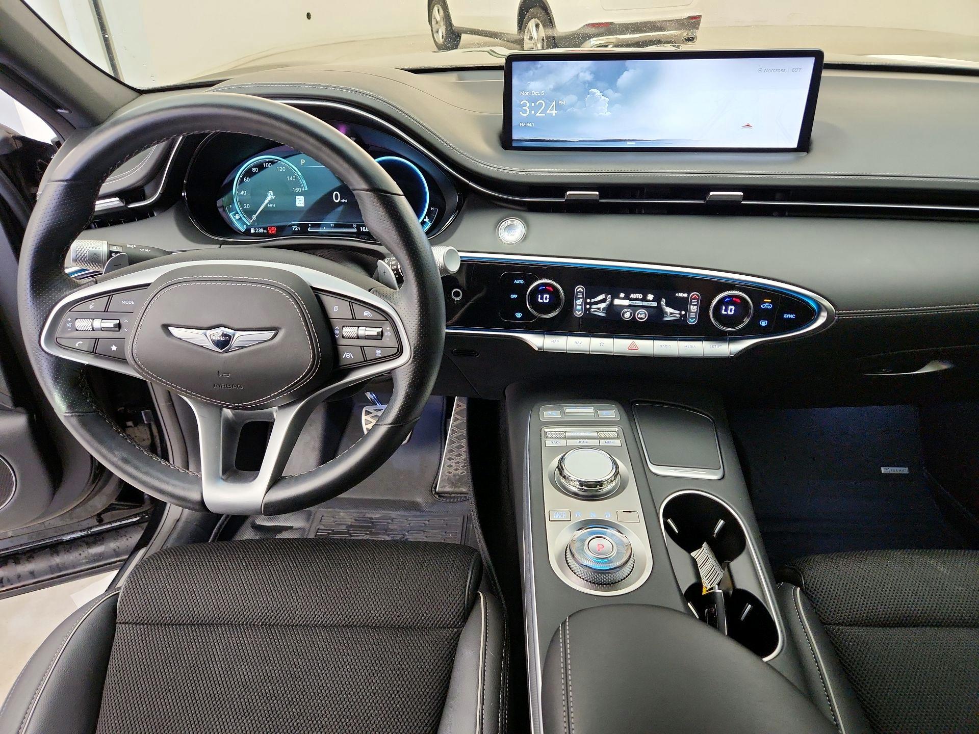 Thumbnail: 2023 Genesis GV70 - 9