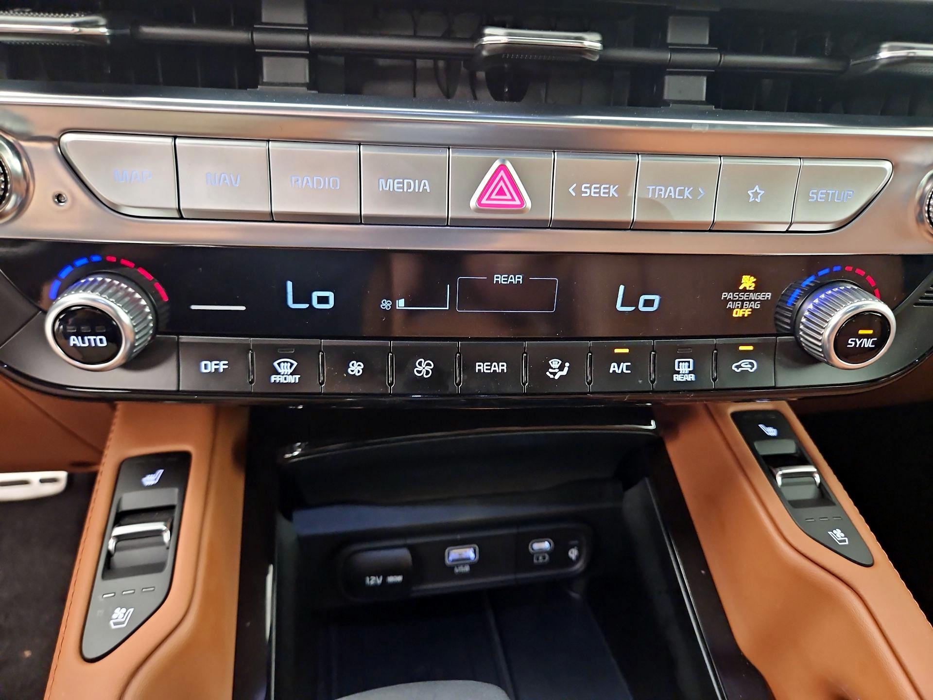 Thumbnail: 2025 Kia Telluride - 17