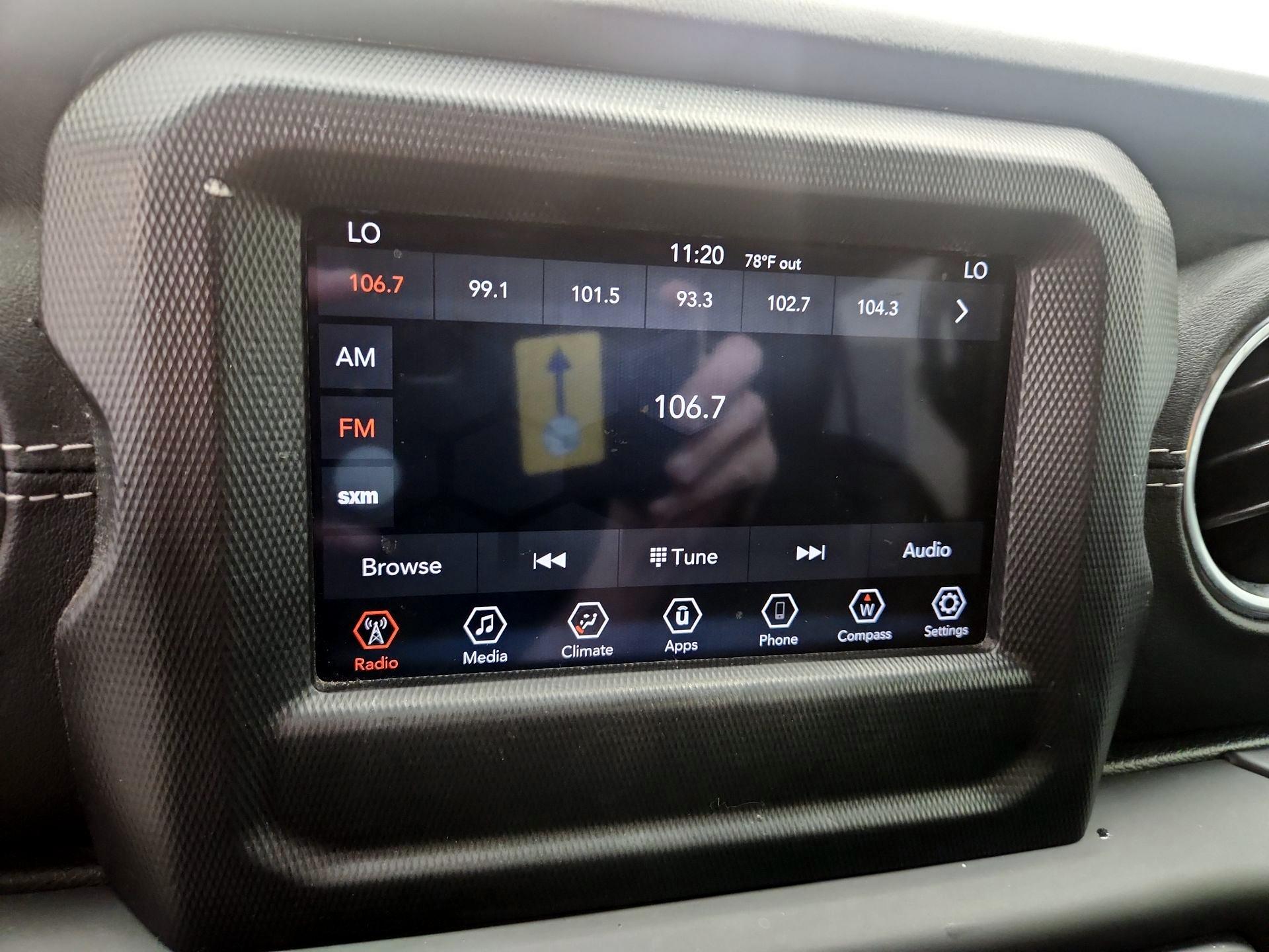 Thumbnail: 2019 Jeep Wrangler - 16
