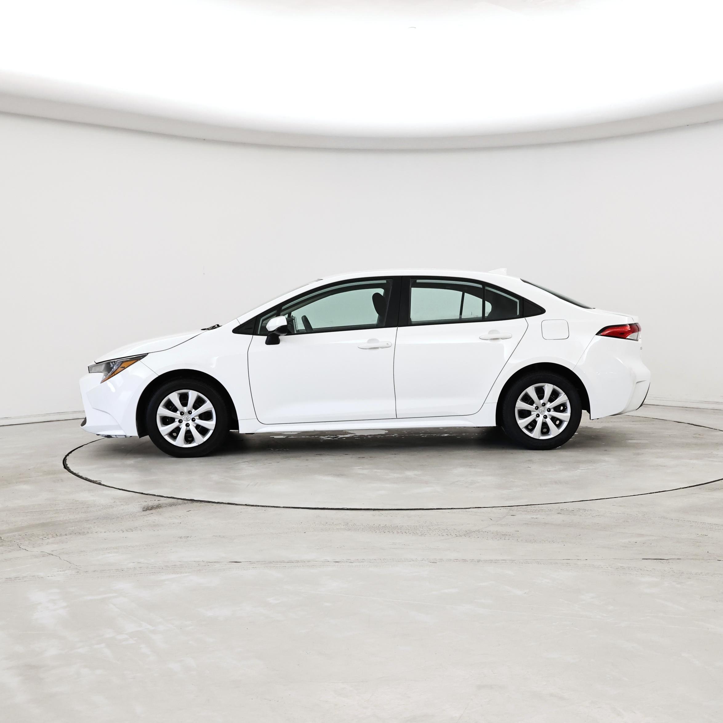 Thumbnail: 2021 Toyota Corolla - 3