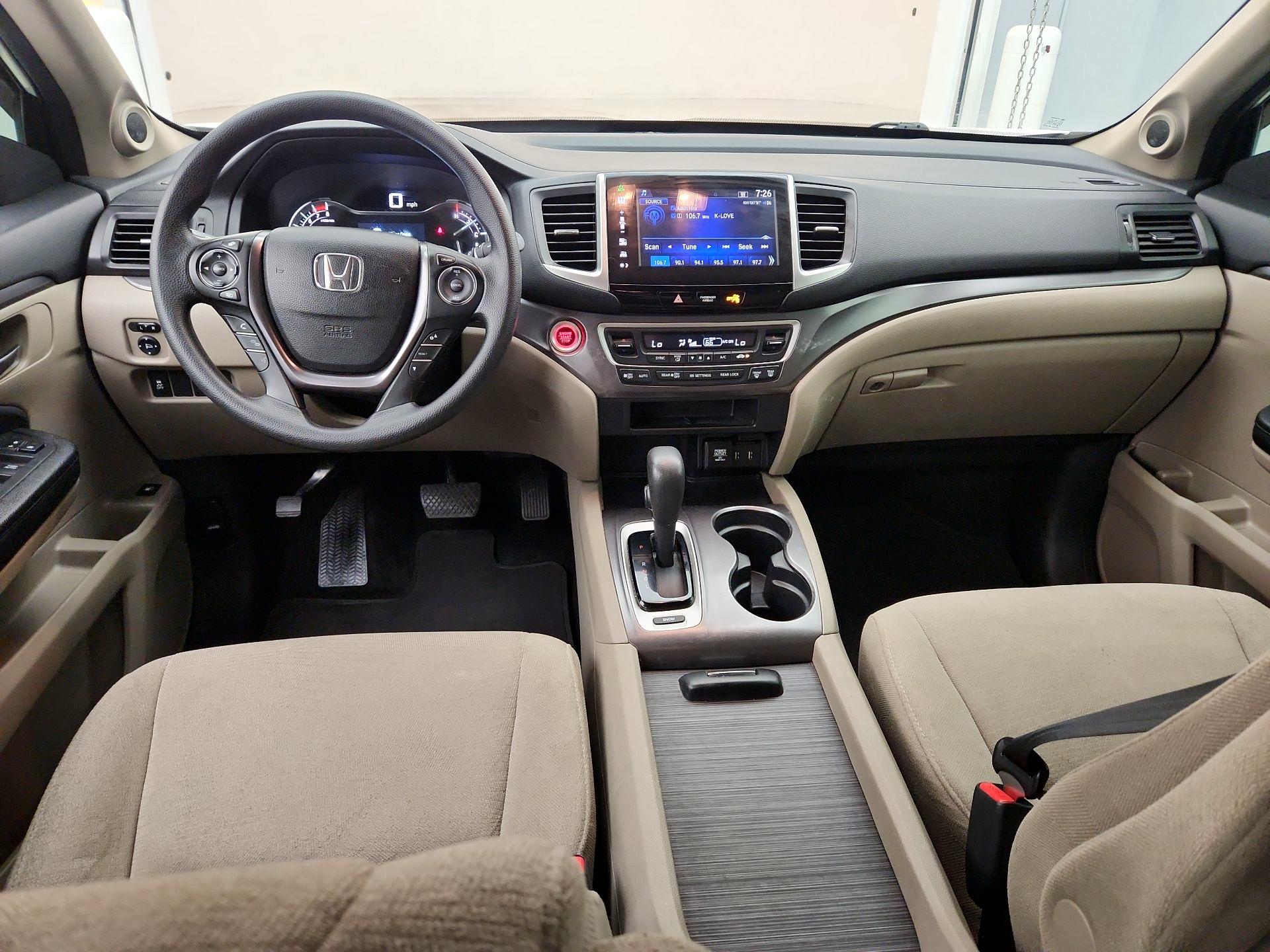 Thumbnail: 2016 Honda Pilot - 9