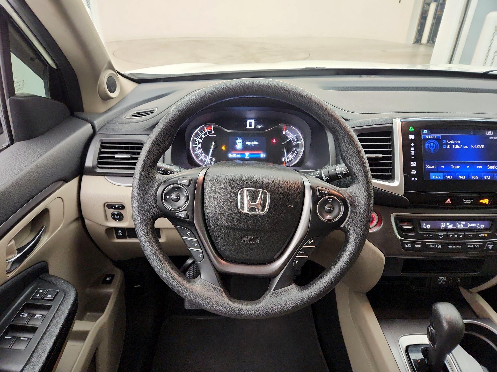 Thumbnail: 2016 Honda Pilot - 10