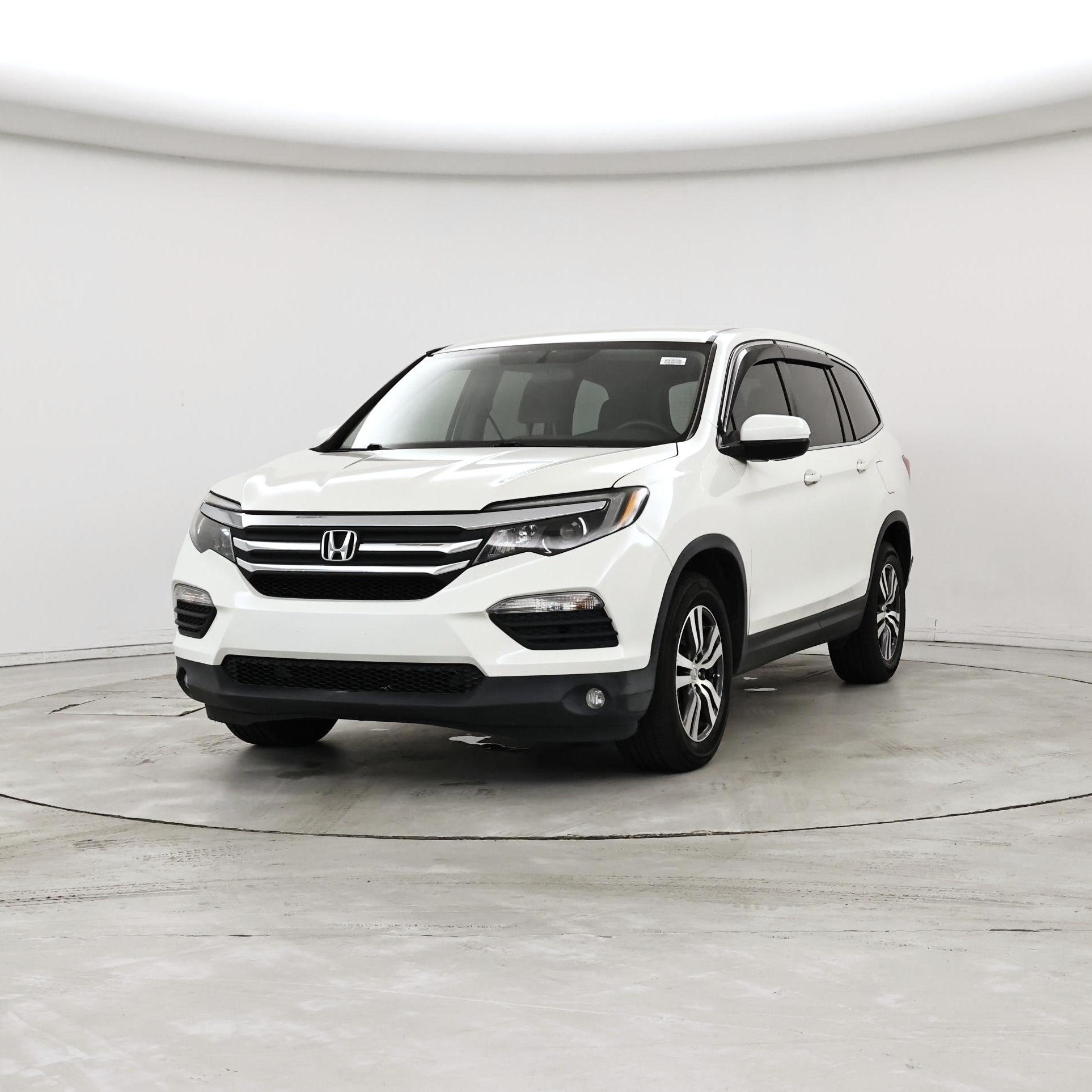 Thumbnail: 2016 Honda Pilot - 4