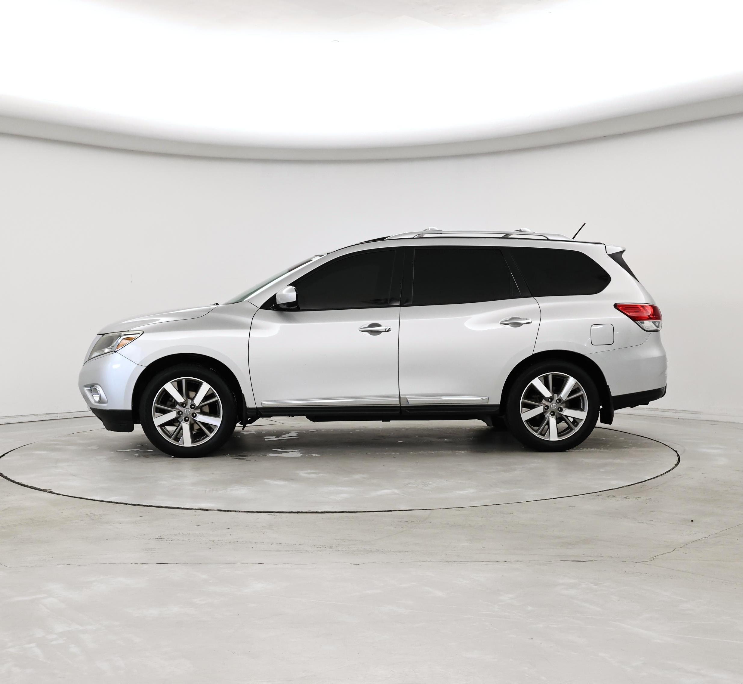 Thumbnail: 2014 Nissan Pathfinder - 3