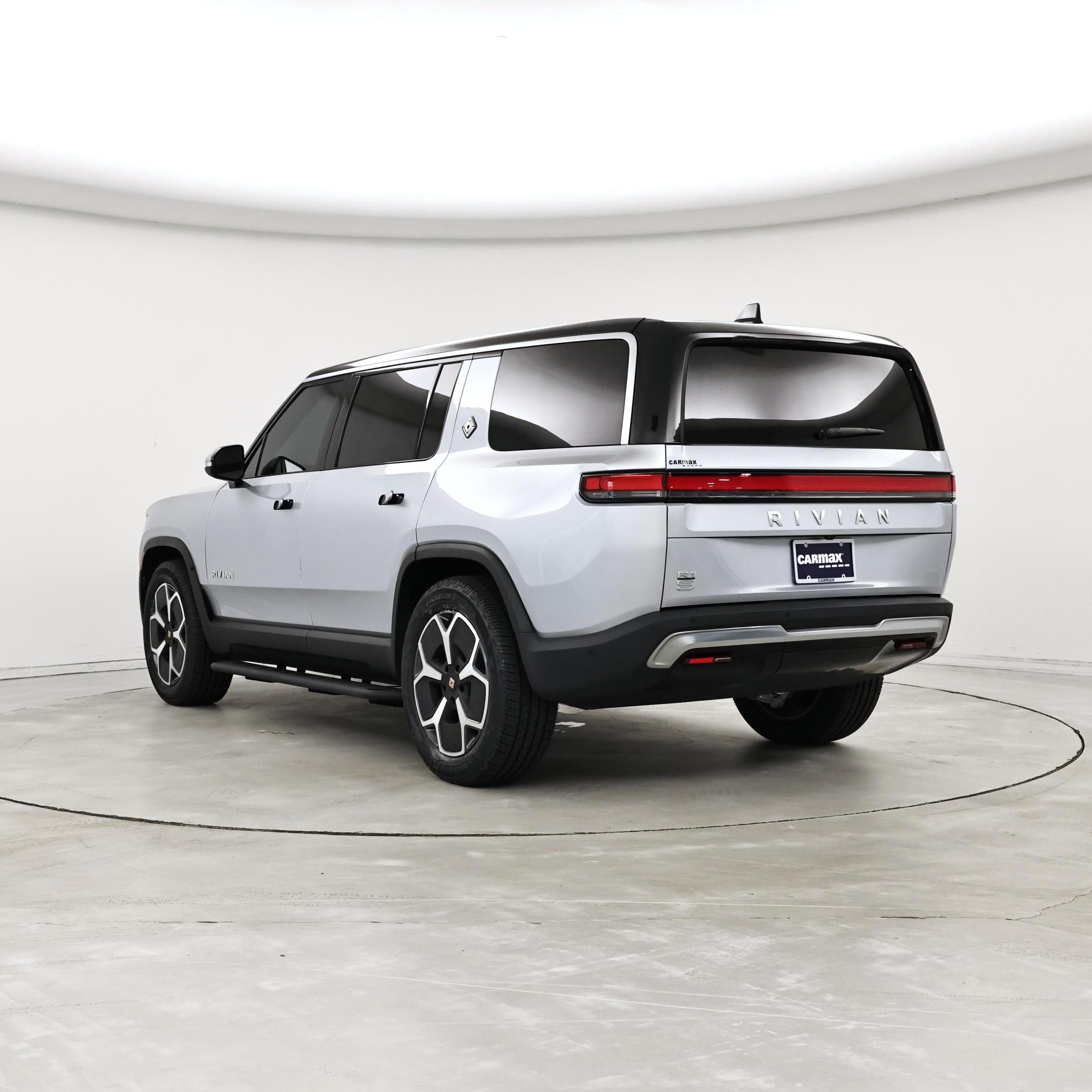Thumbnail: 2024 Rivian R1S - 2