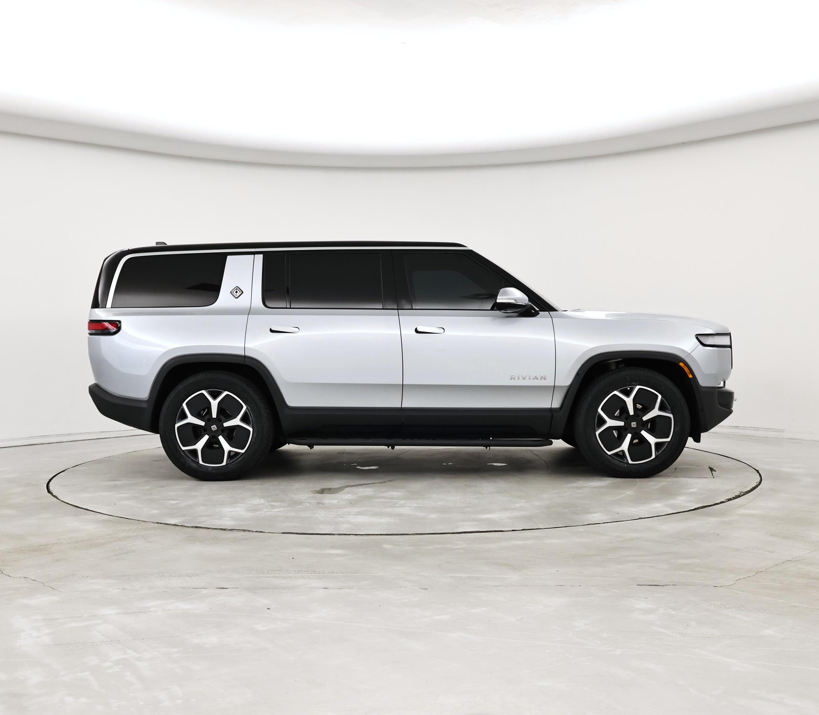 Thumbnail: 2024 Rivian R1S - 7