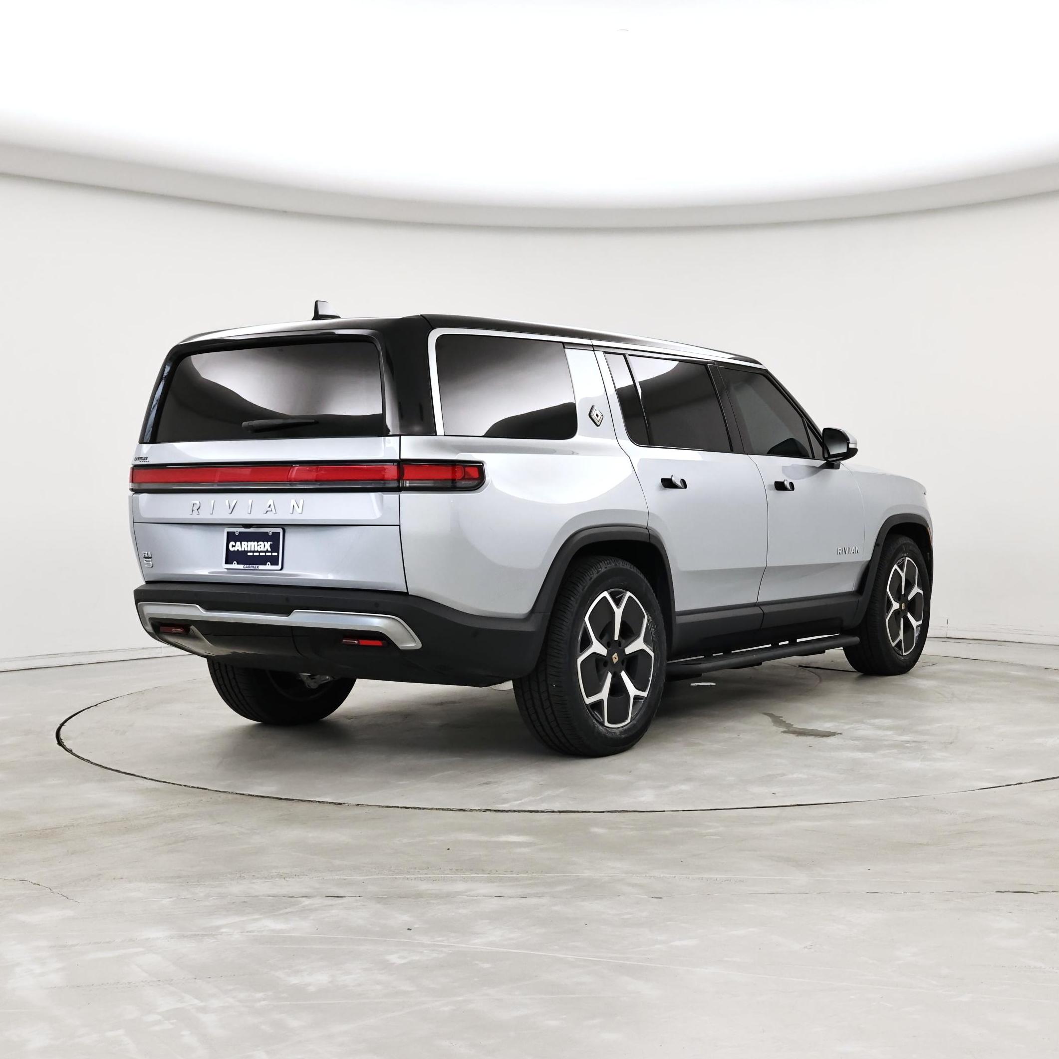 Thumbnail: 2024 Rivian R1S - 8