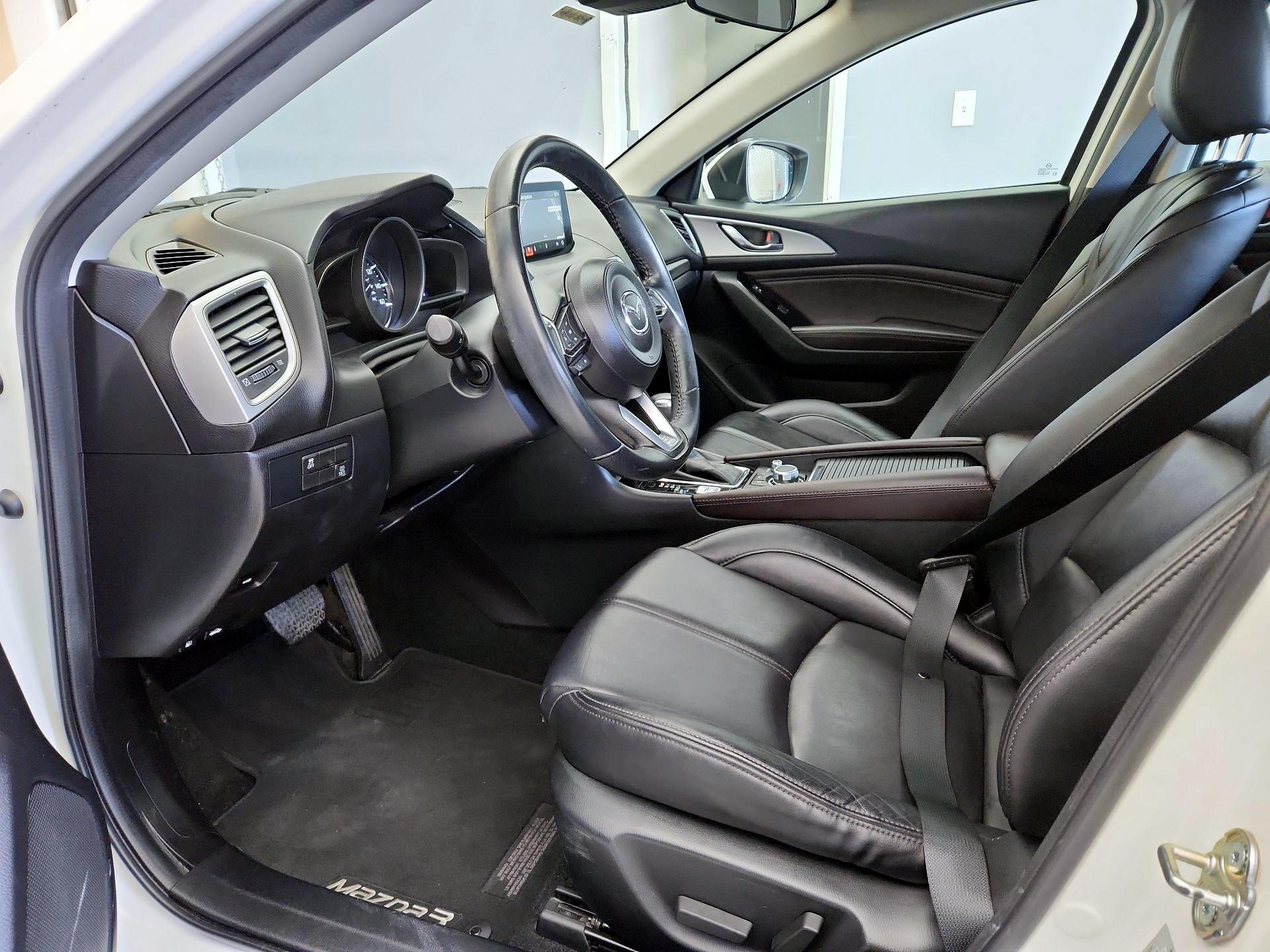 Thumbnail: 2017 Mazda Mazda3 - 11