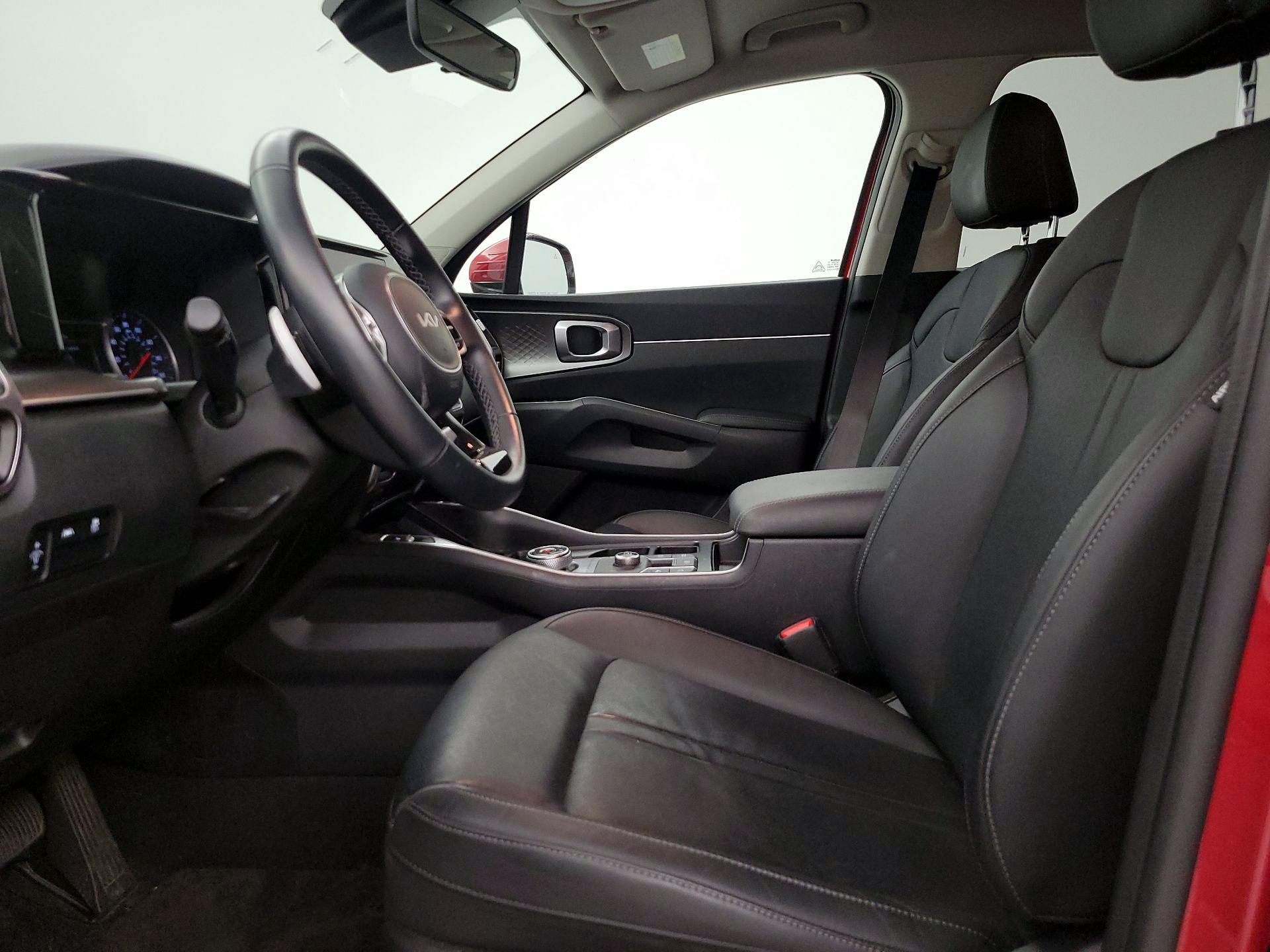 Thumbnail: 2022 Kia Sorento - 11
