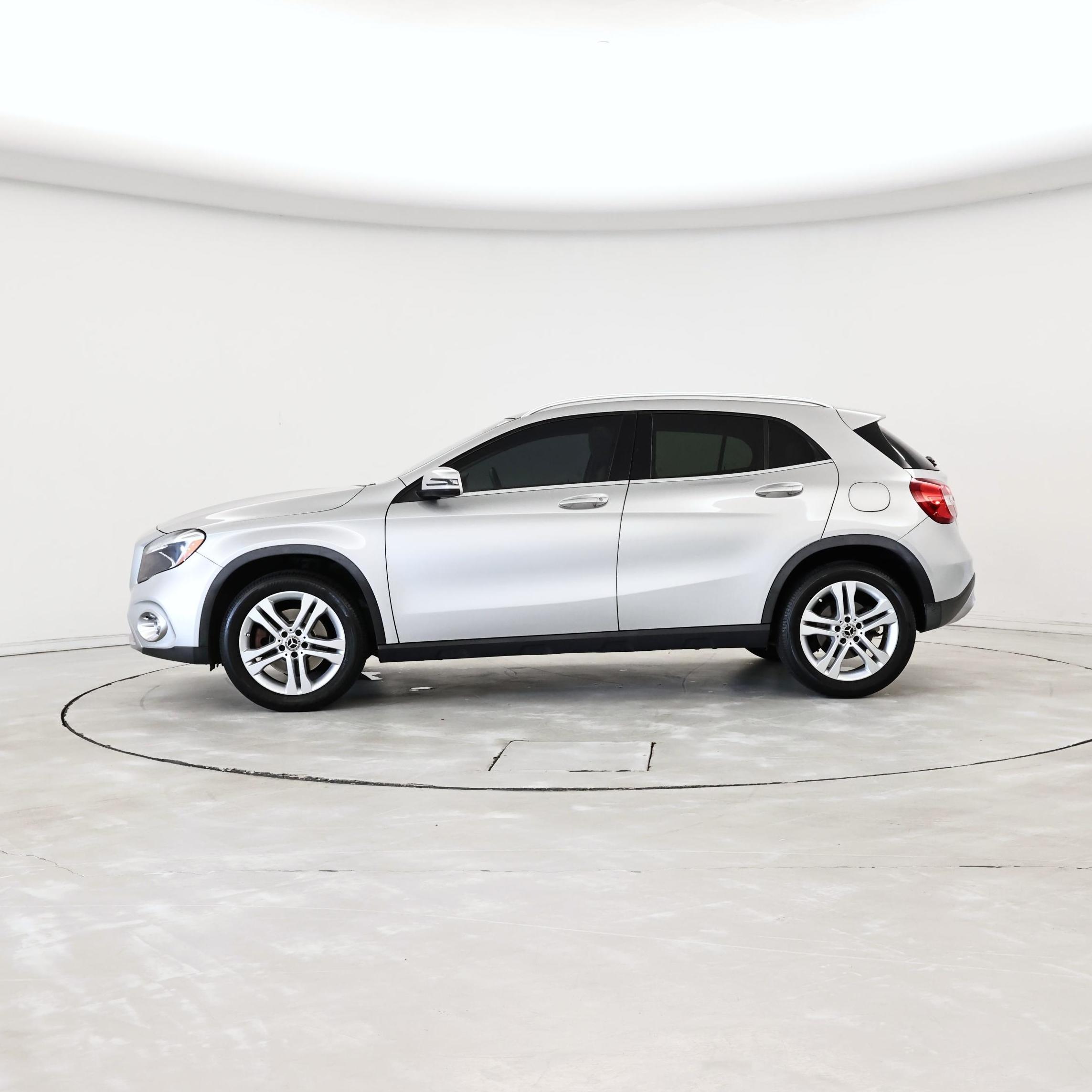 Thumbnail: 2018 Mercedes-Benz GLA - 3