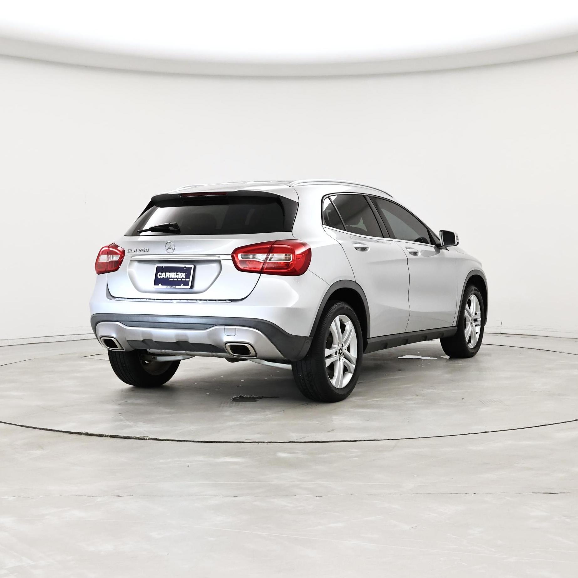 Thumbnail: 2018 Mercedes-Benz GLA - 8
