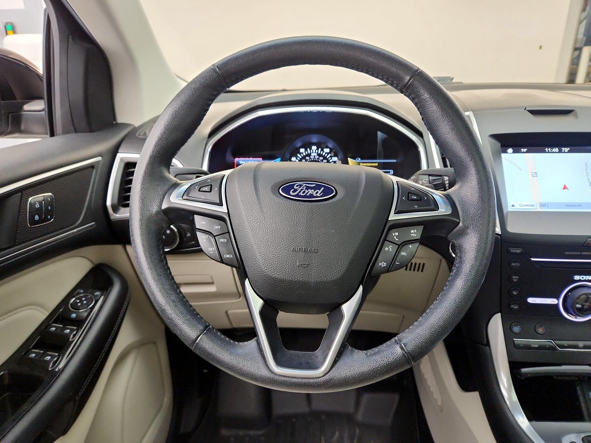 Thumbnail: 2016 Ford Edge - 10