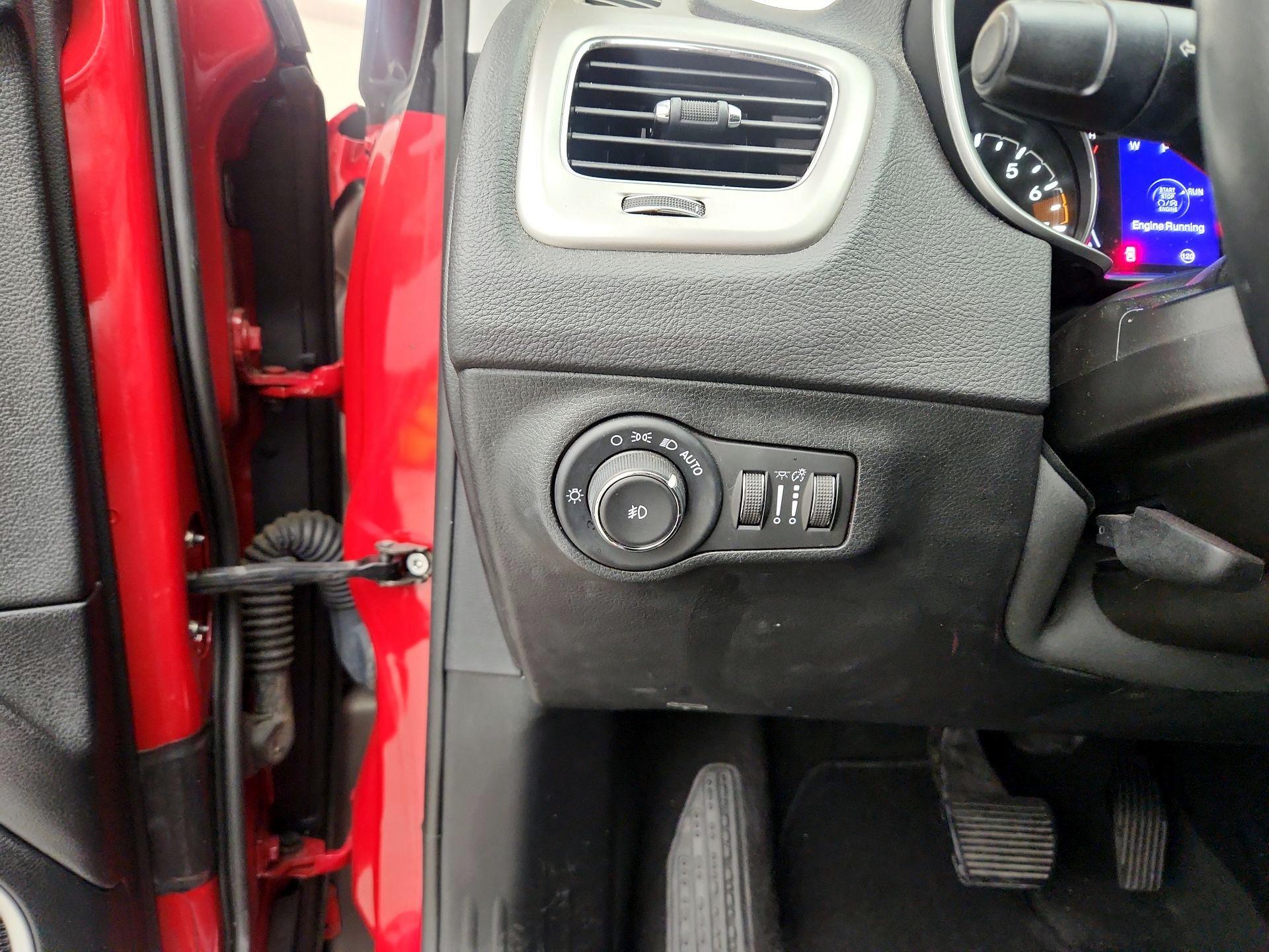 Thumbnail: 2018 Jeep Compass - 13