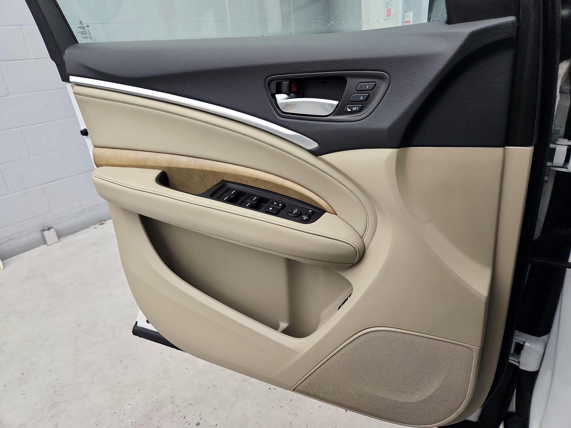 Thumbnail: 2020 Acura MDX - 12