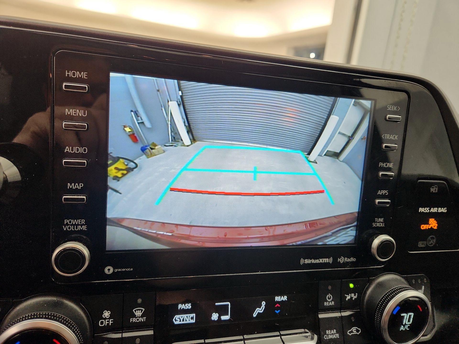 Thumbnail: 2022 Toyota Highlander - 15