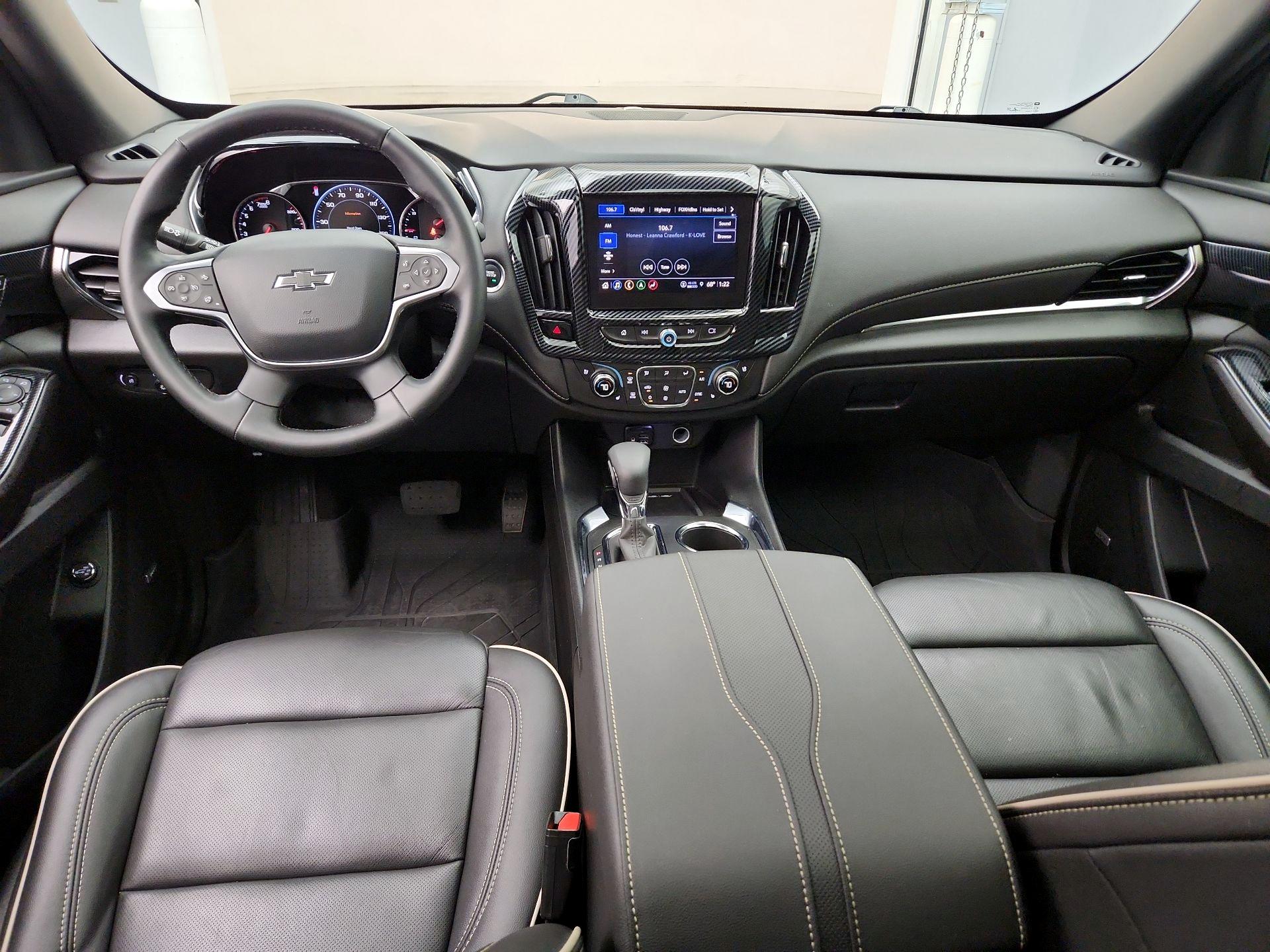 Thumbnail: 2023 Chevrolet Traverse - 9