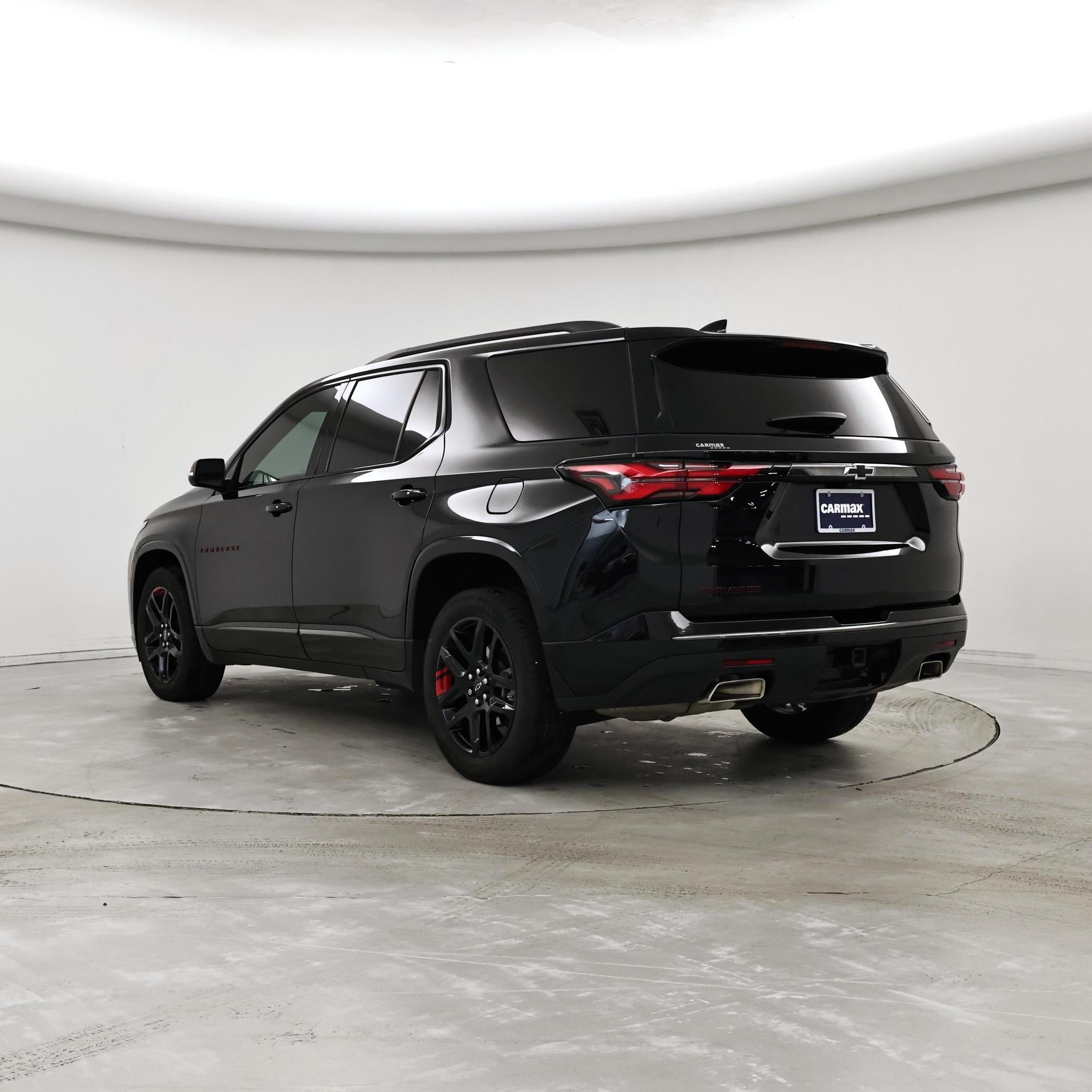 Thumbnail: 2023 Chevrolet Traverse - 2