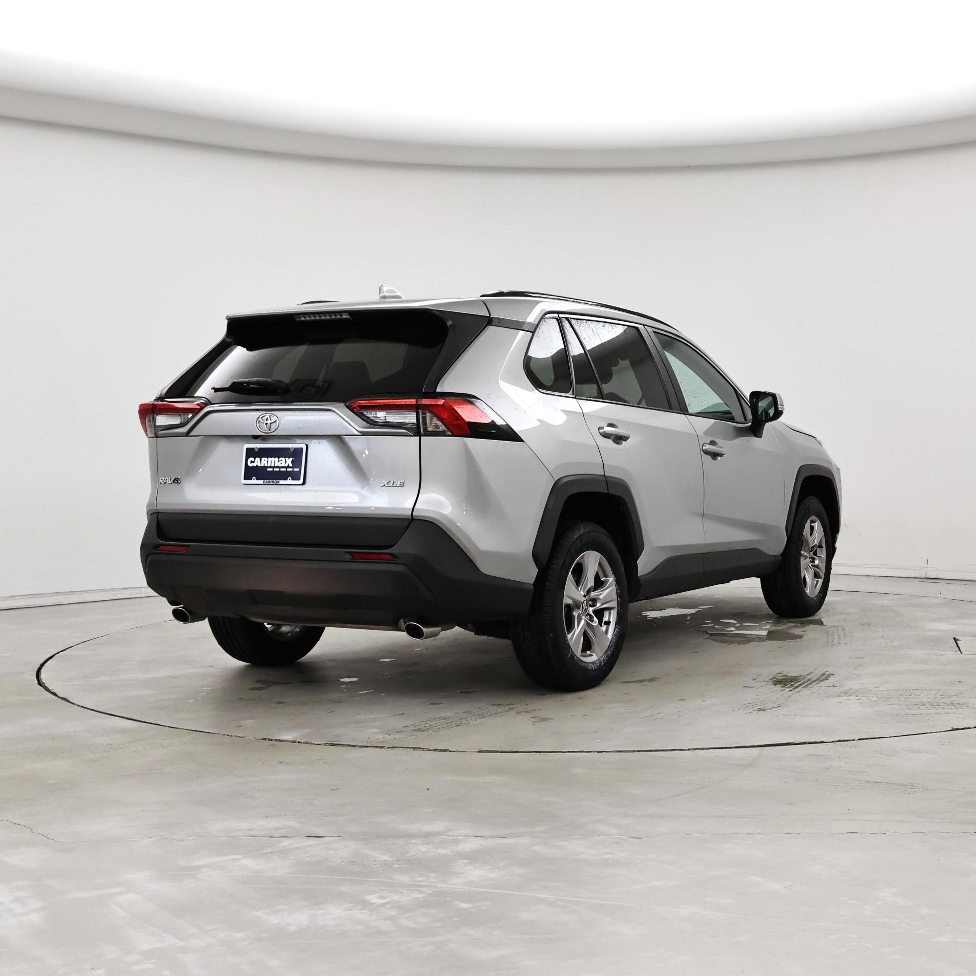 Thumbnail: 2023 Toyota RAV4 - 8