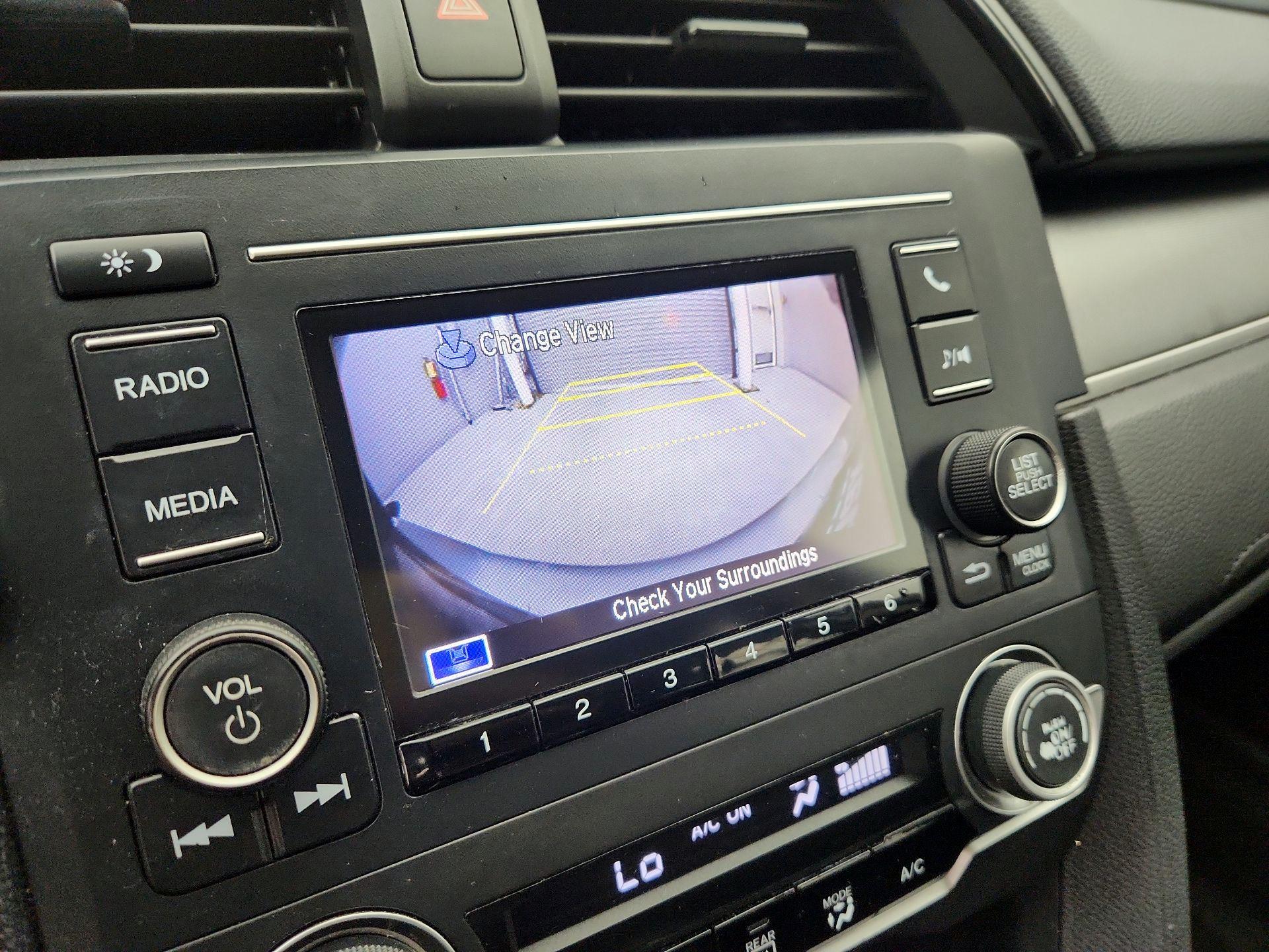 Thumbnail: 2016 Honda Civic - 14