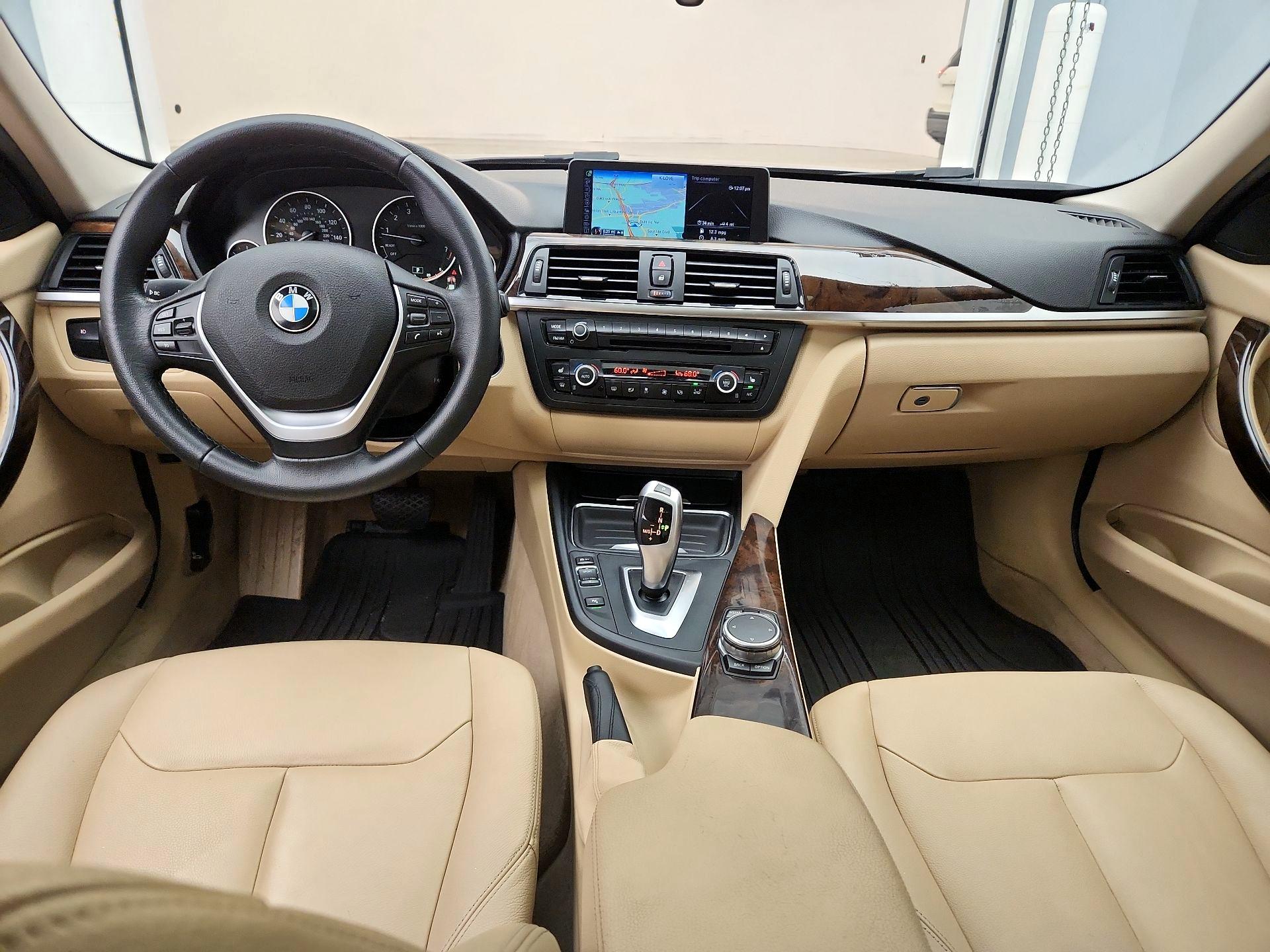 Thumbnail: 2015 BMW 3 Series - 9