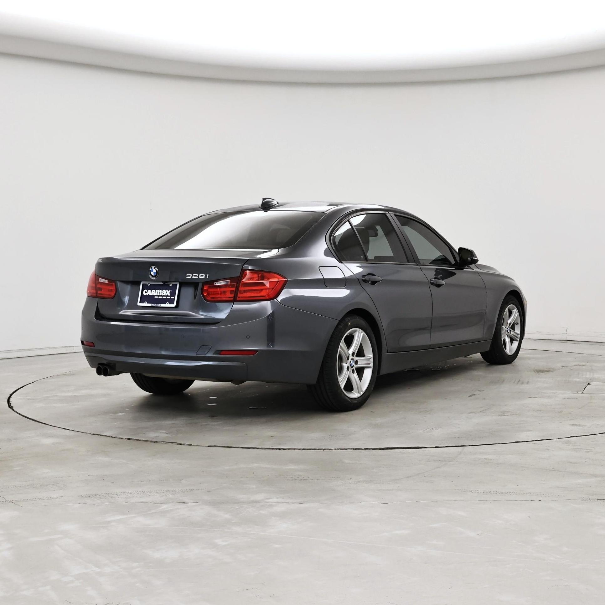 Thumbnail: 2015 BMW 3 Series - 8