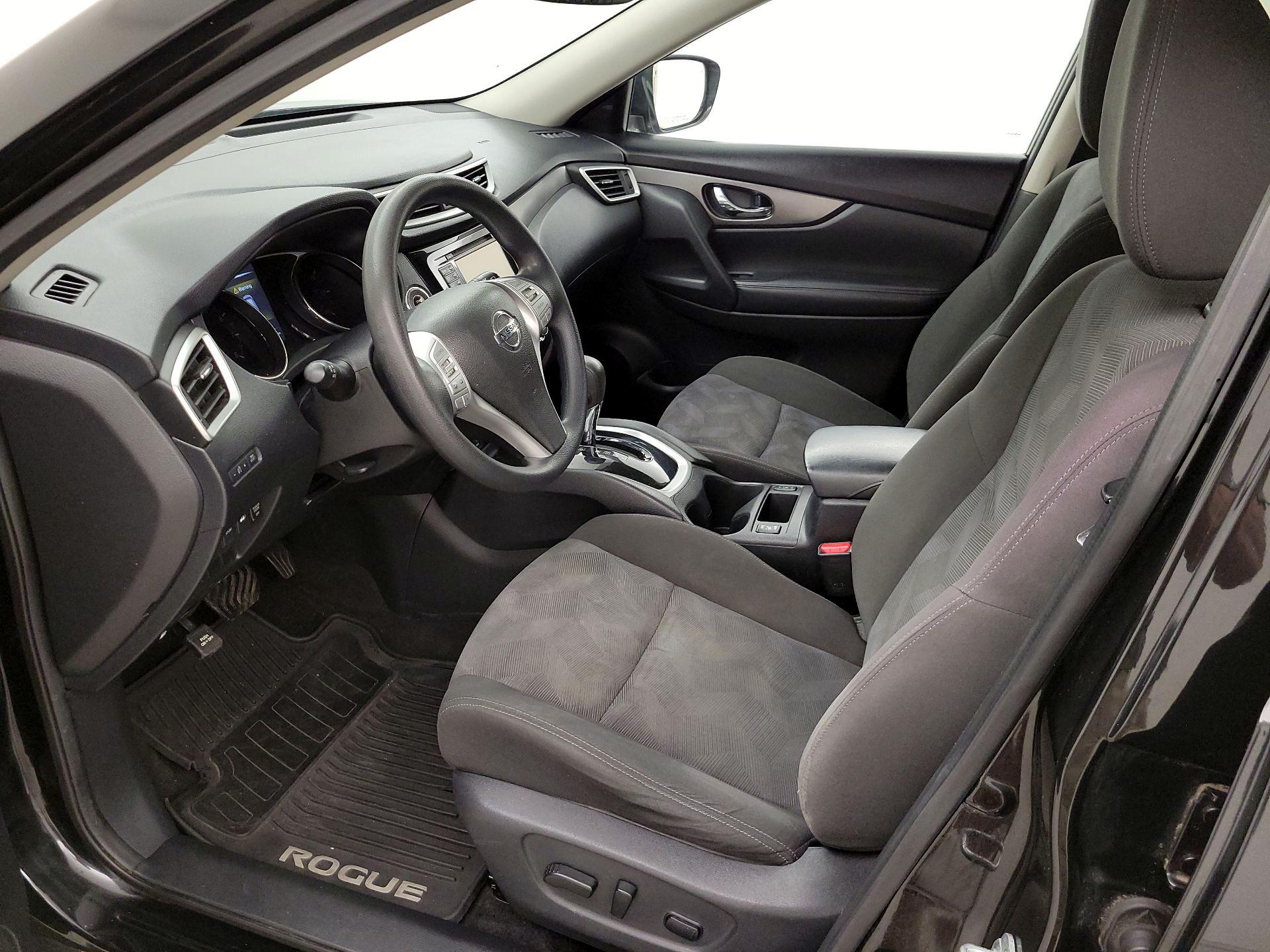 Thumbnail: 2016 Nissan Rogue - 11