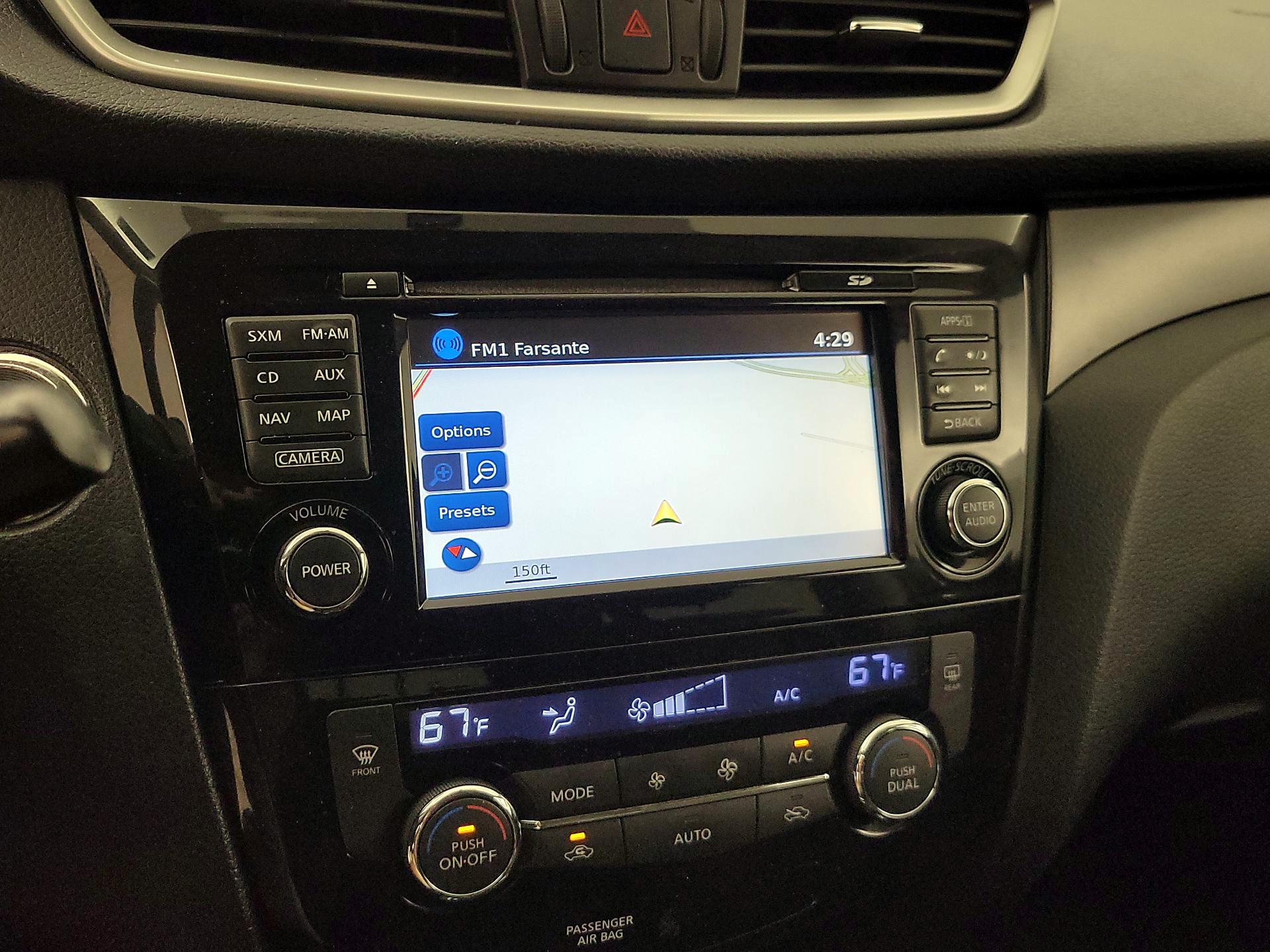 Thumbnail: 2016 Nissan Rogue - 14