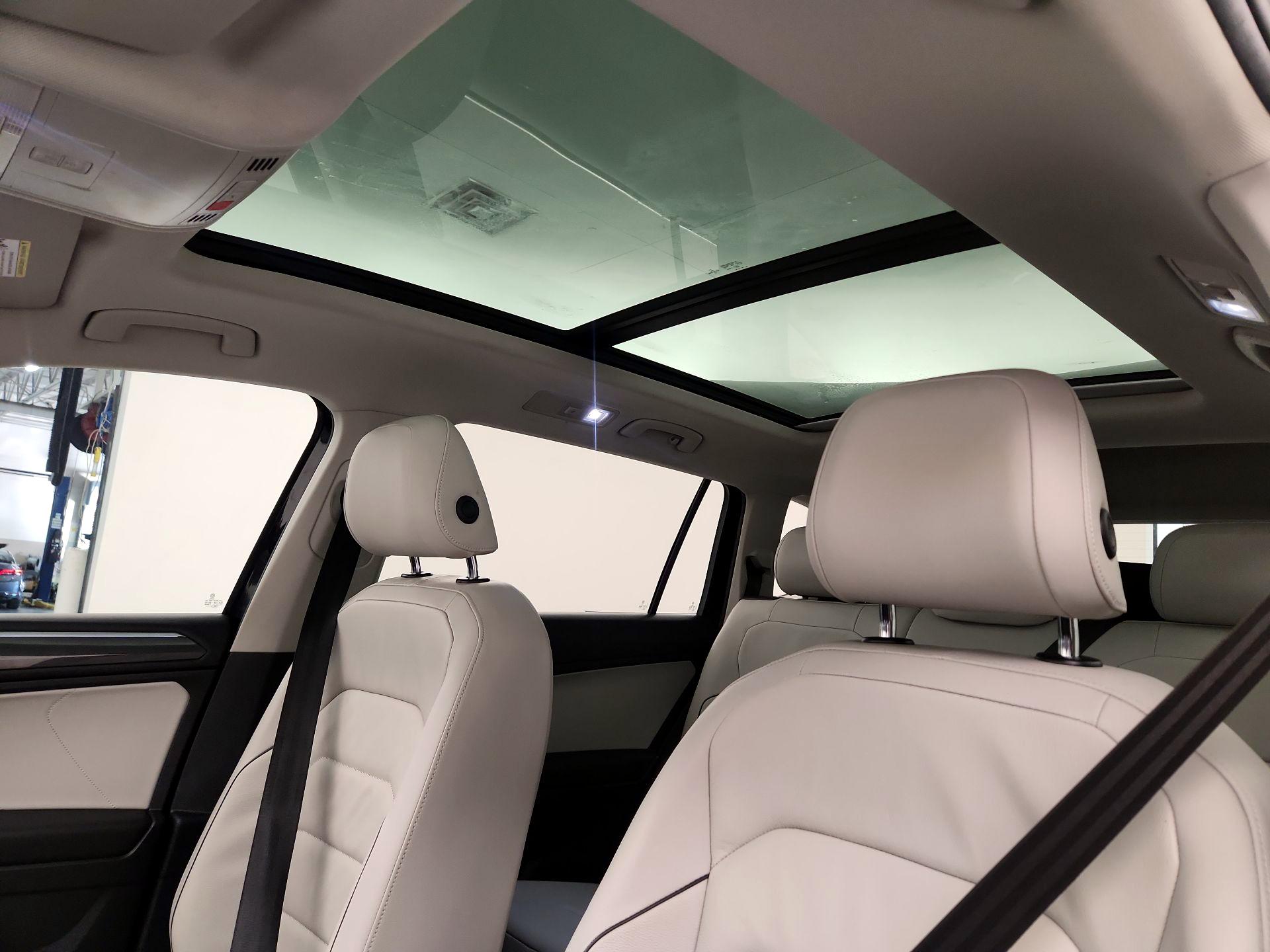 Thumbnail: 2018 Volkswagen Tiguan - 20