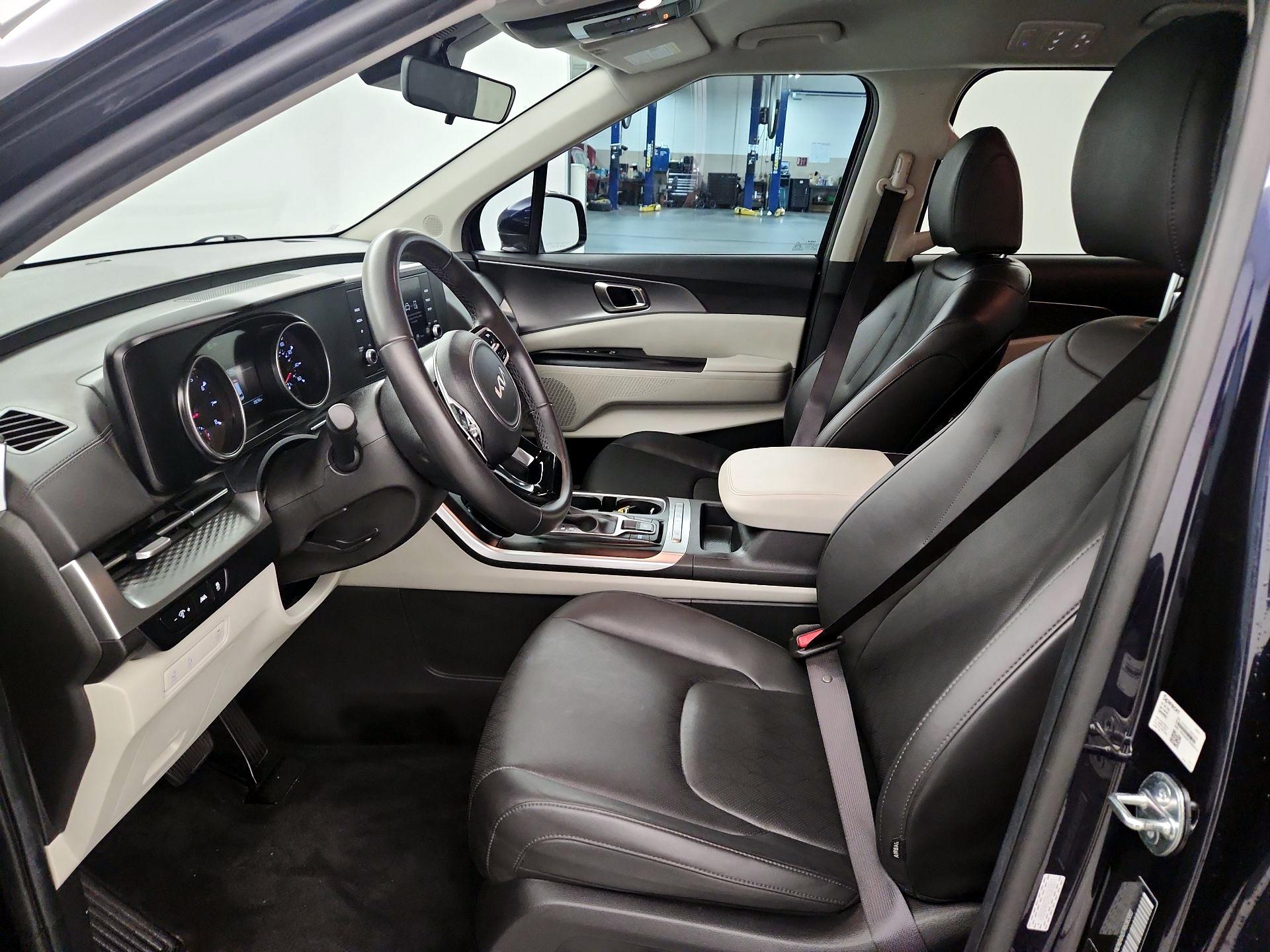 Thumbnail: 2024 Kia Carnival - 11