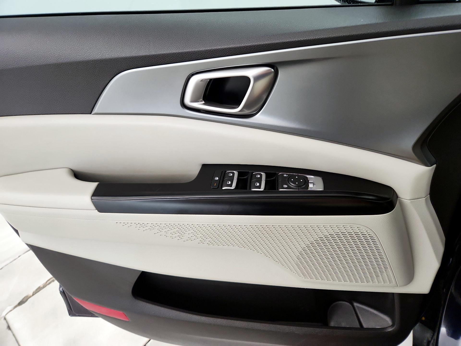 Thumbnail: 2024 Kia Carnival - 12