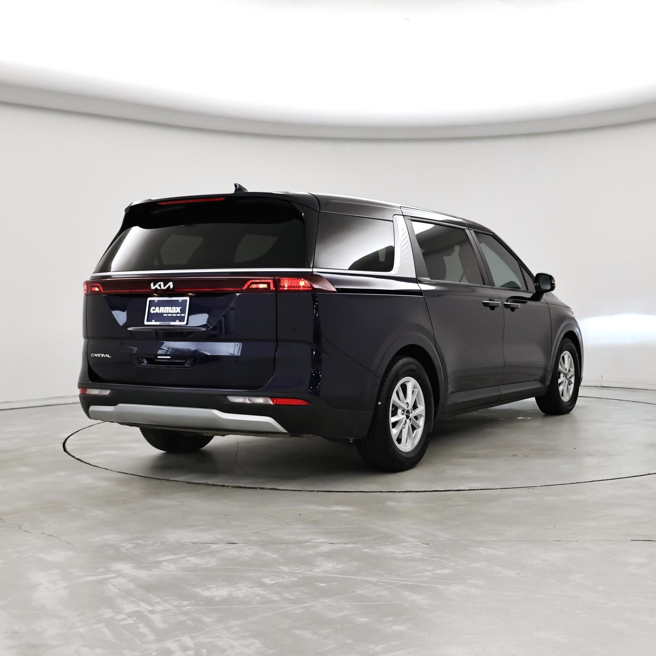 Thumbnail: 2024 Kia Carnival - 8