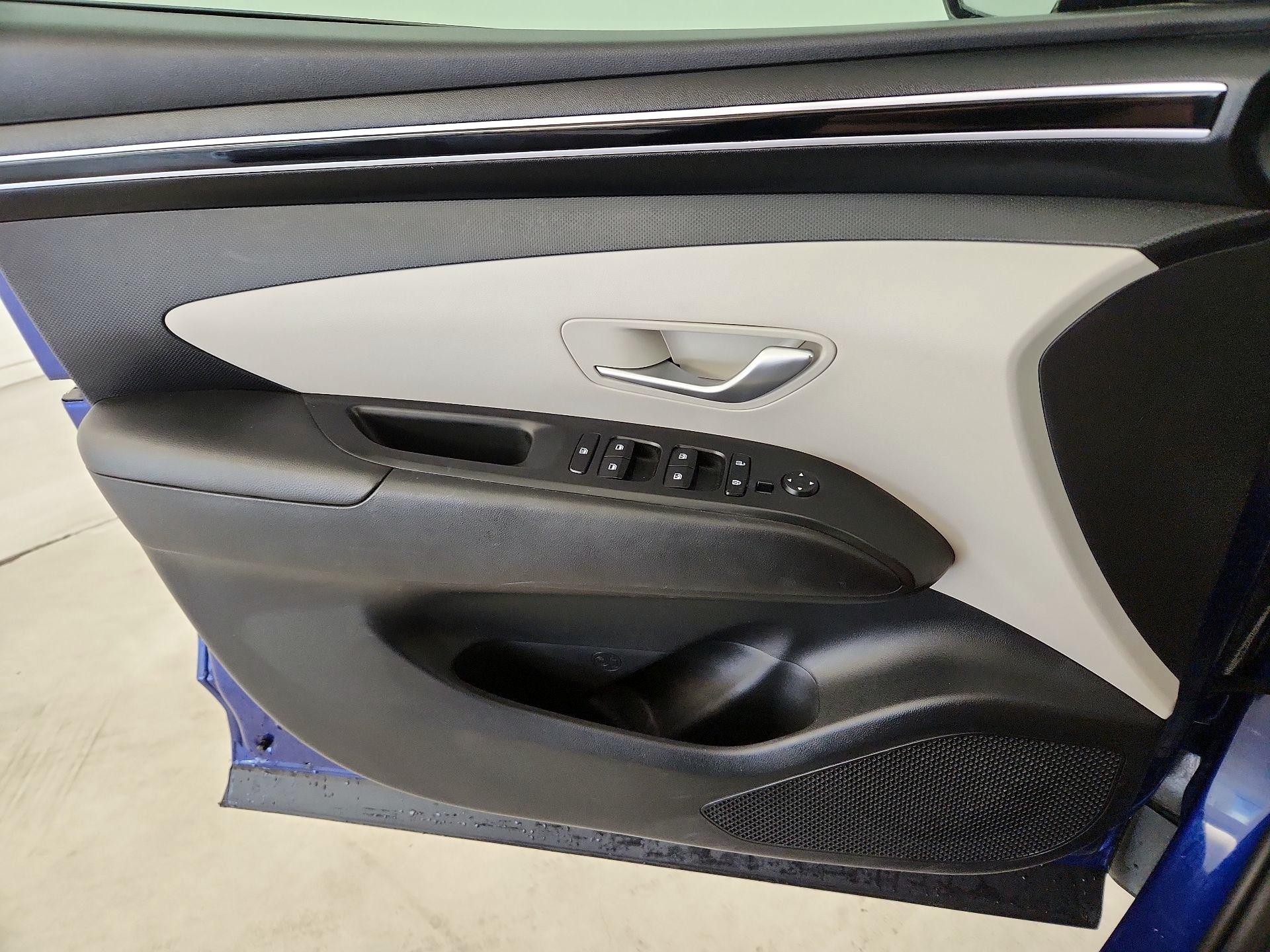 Thumbnail: 2023 Hyundai Tucson - 12