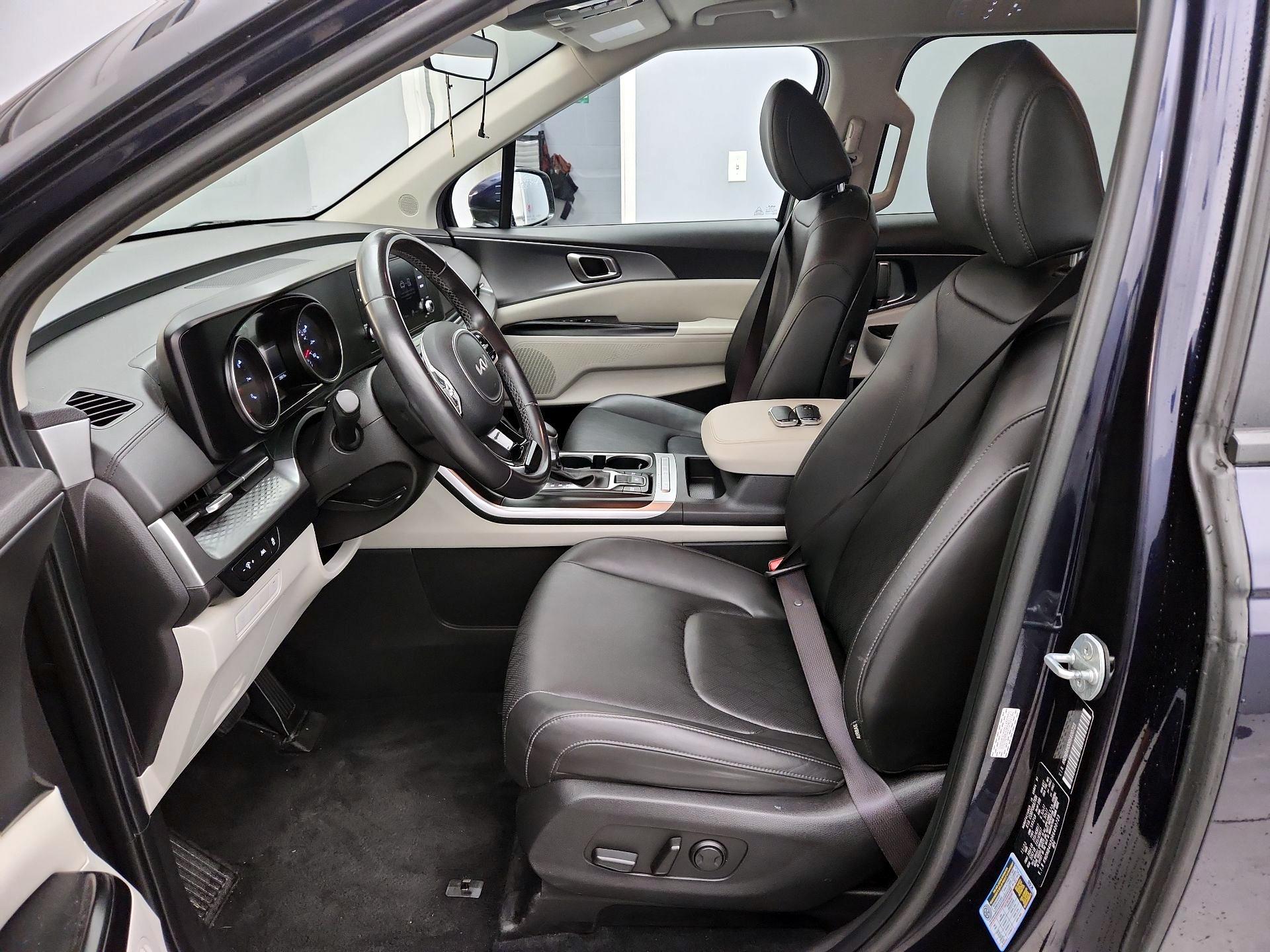 Thumbnail: 2024 Kia Carnival - 11