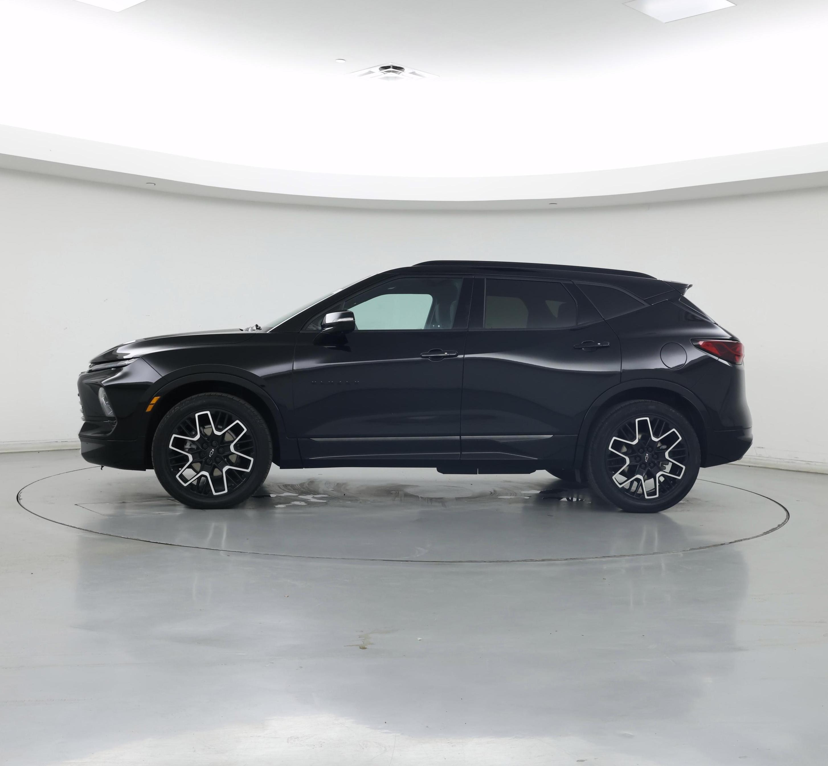 Thumbnail: 2023 Chevrolet Blazer - 3