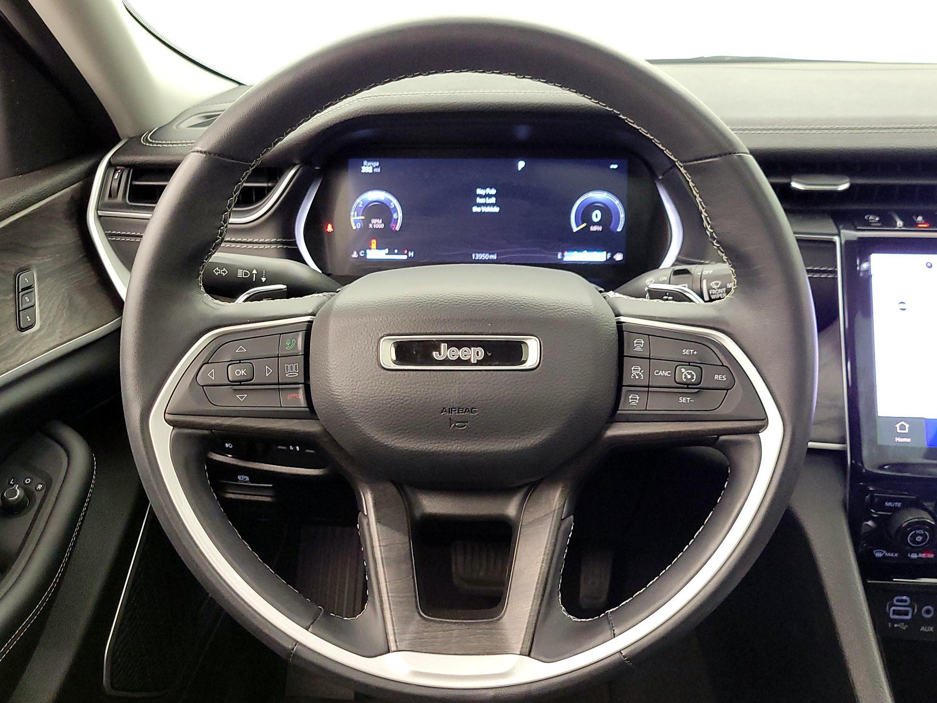 Thumbnail: 2022 Jeep Grand Cherokee - 10