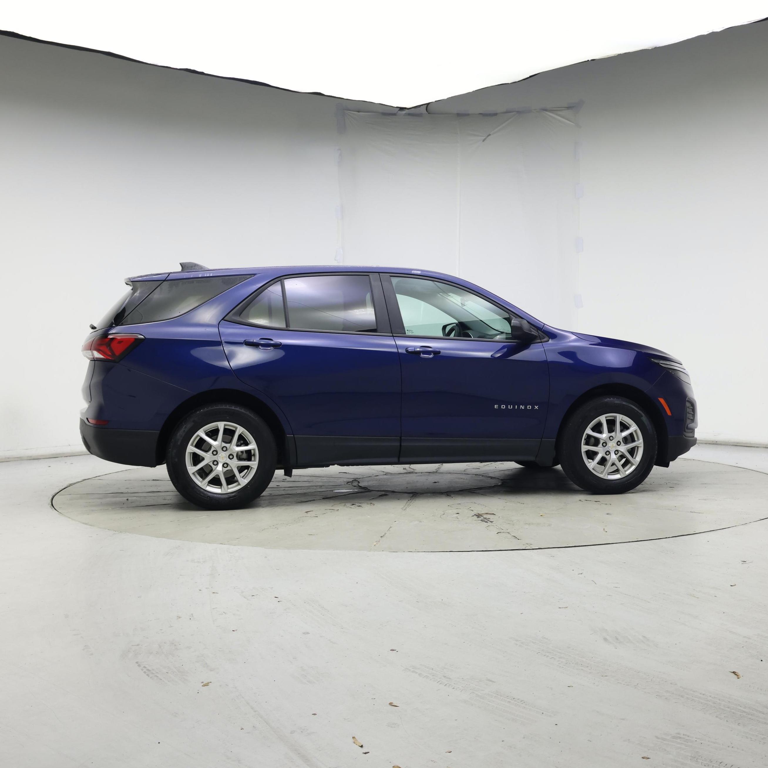 Thumbnail: 2023 Chevrolet Equinox - 7