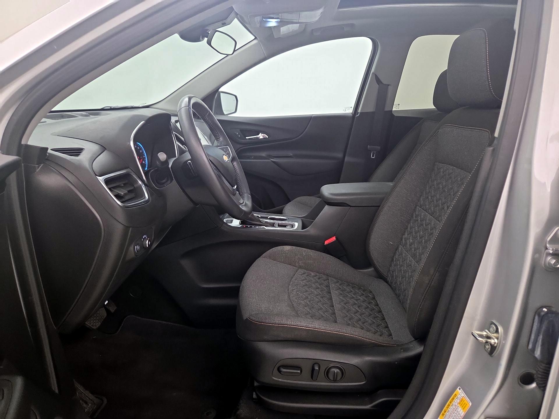 Thumbnail: 2022 Chevrolet Equinox - 11