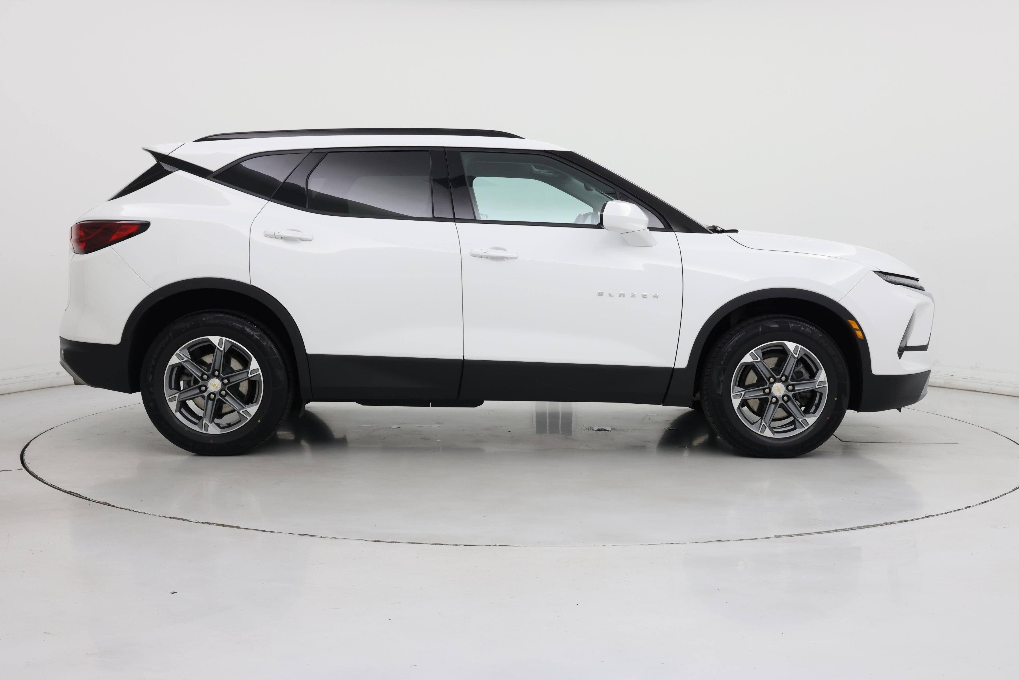 Thumbnail: 2023 Chevrolet Blazer - 7