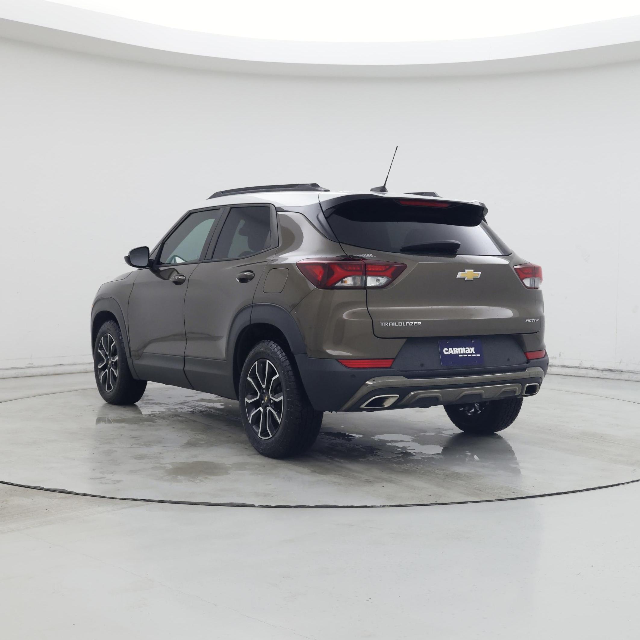 Thumbnail: 2021 Chevrolet TrailBlazer - 2