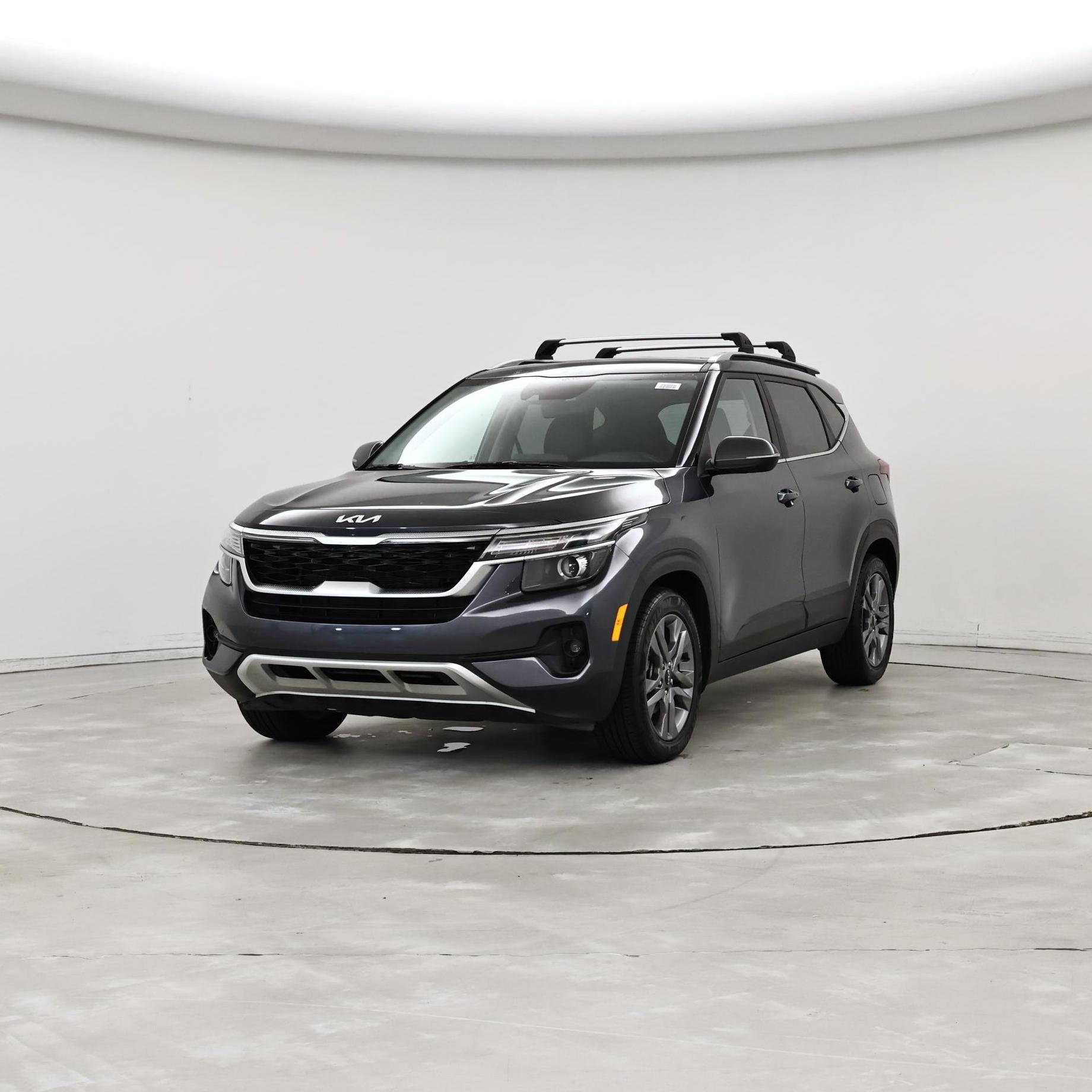 Thumbnail: 2023 Kia Seltos - 4