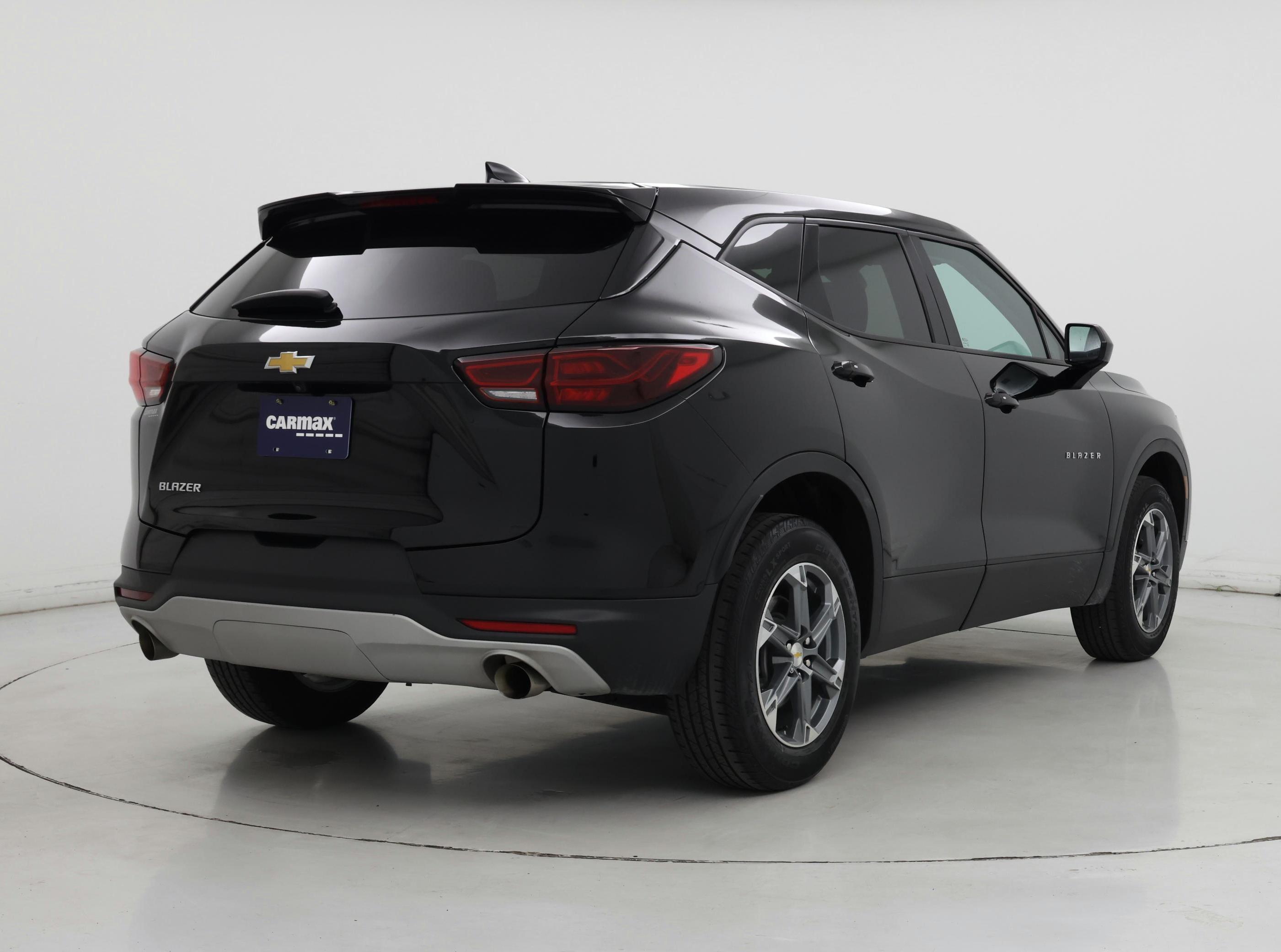 Thumbnail: 2023 Chevrolet Blazer - 8