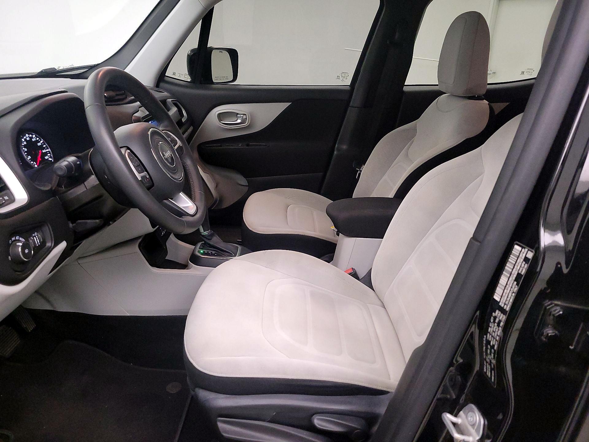 Thumbnail: 2020 Jeep Renegade - 11
