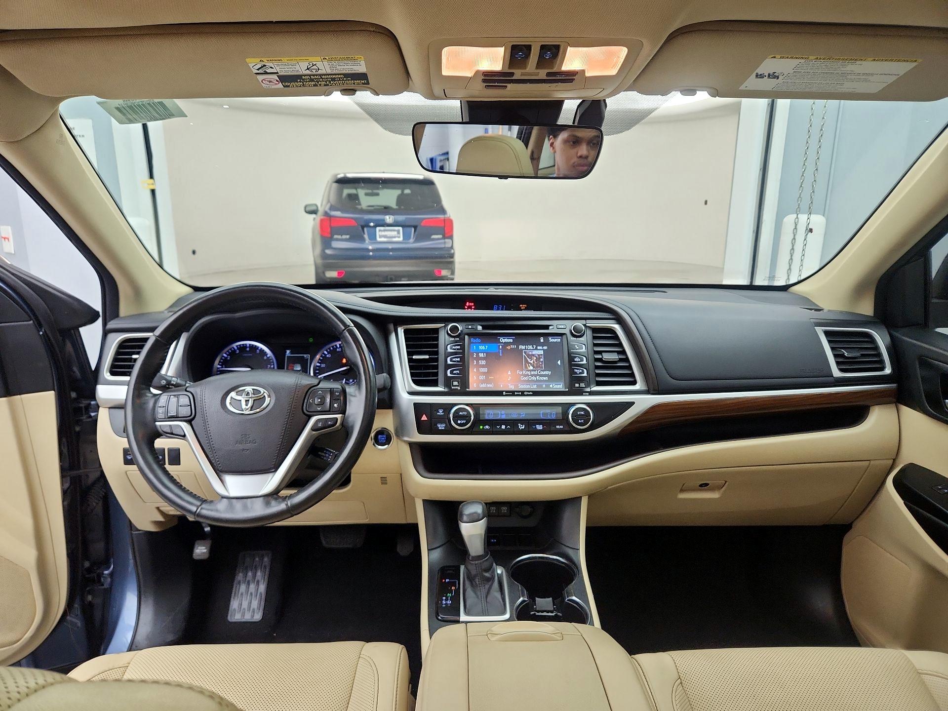 Thumbnail: 2017 Toyota Highlander - 9