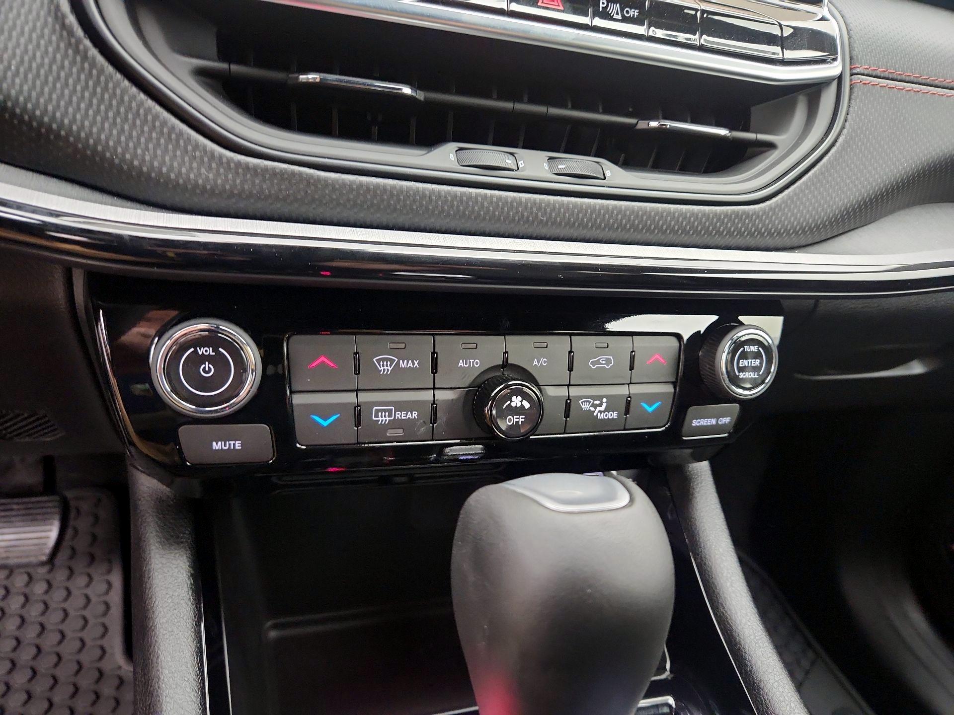 Thumbnail: 2024 Jeep Compass - 17